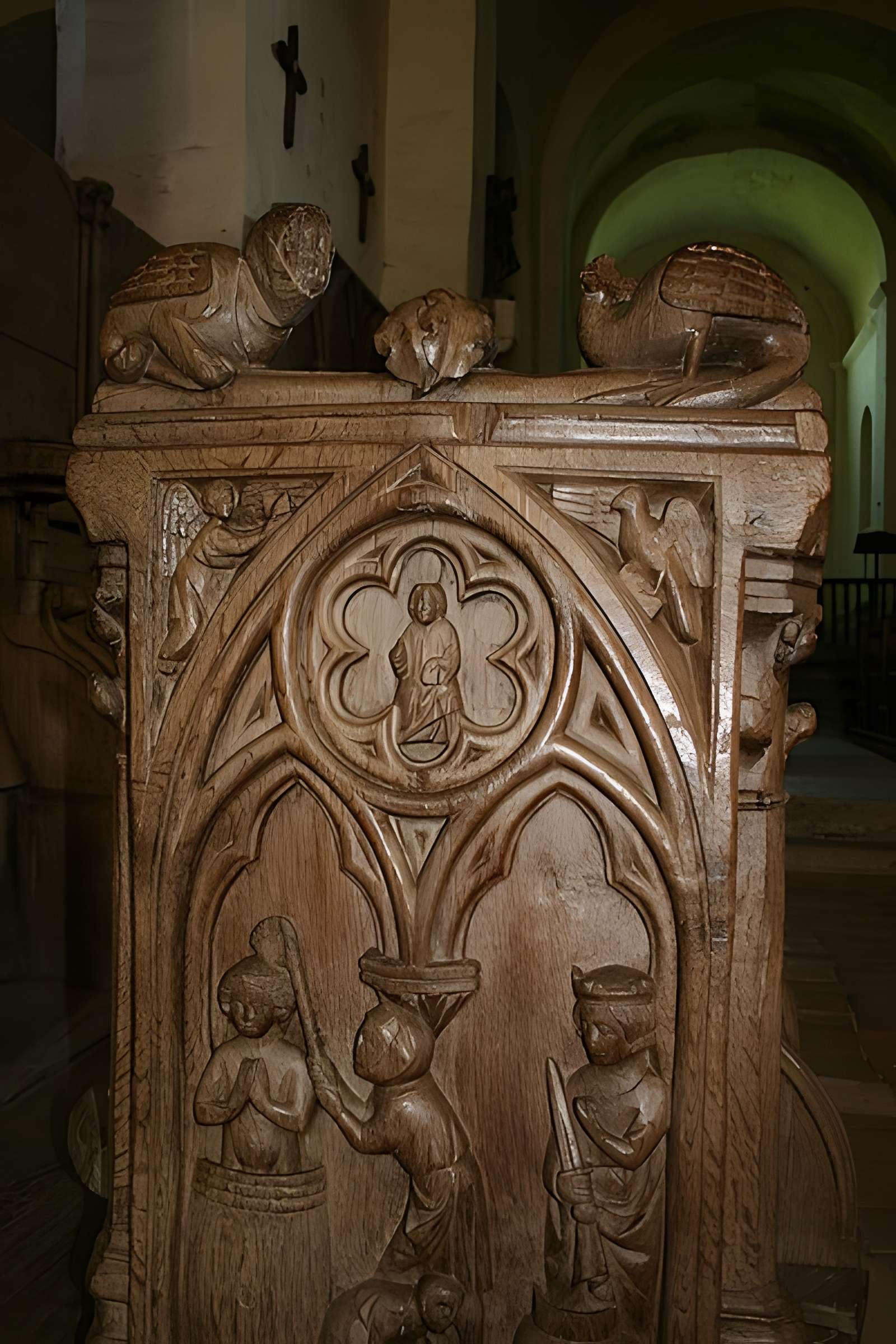 Église Saint-Jean-Evangeliste de Bard-le-Régulier