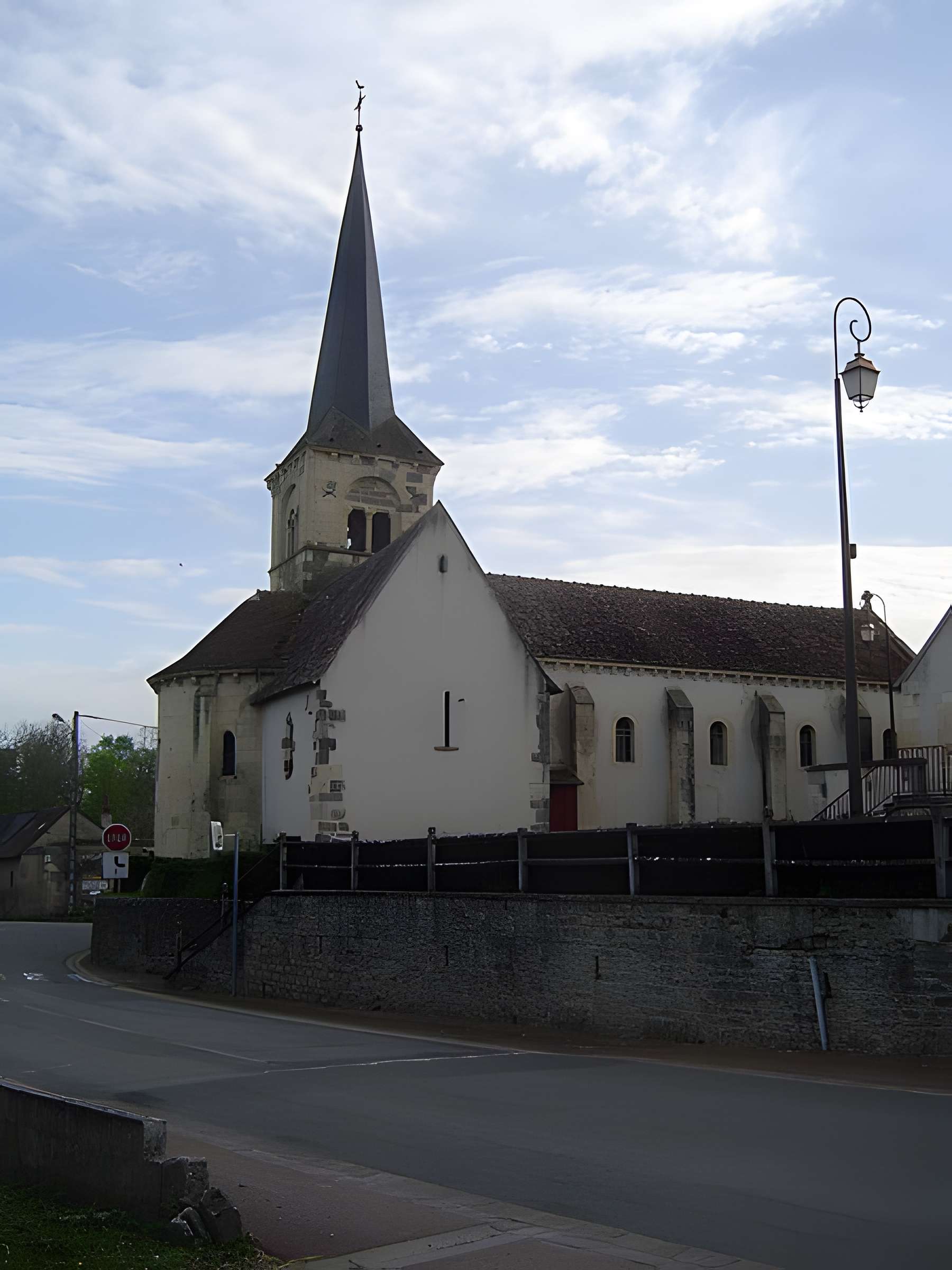 Église Saint-Julien de Fleury-sur-Loire