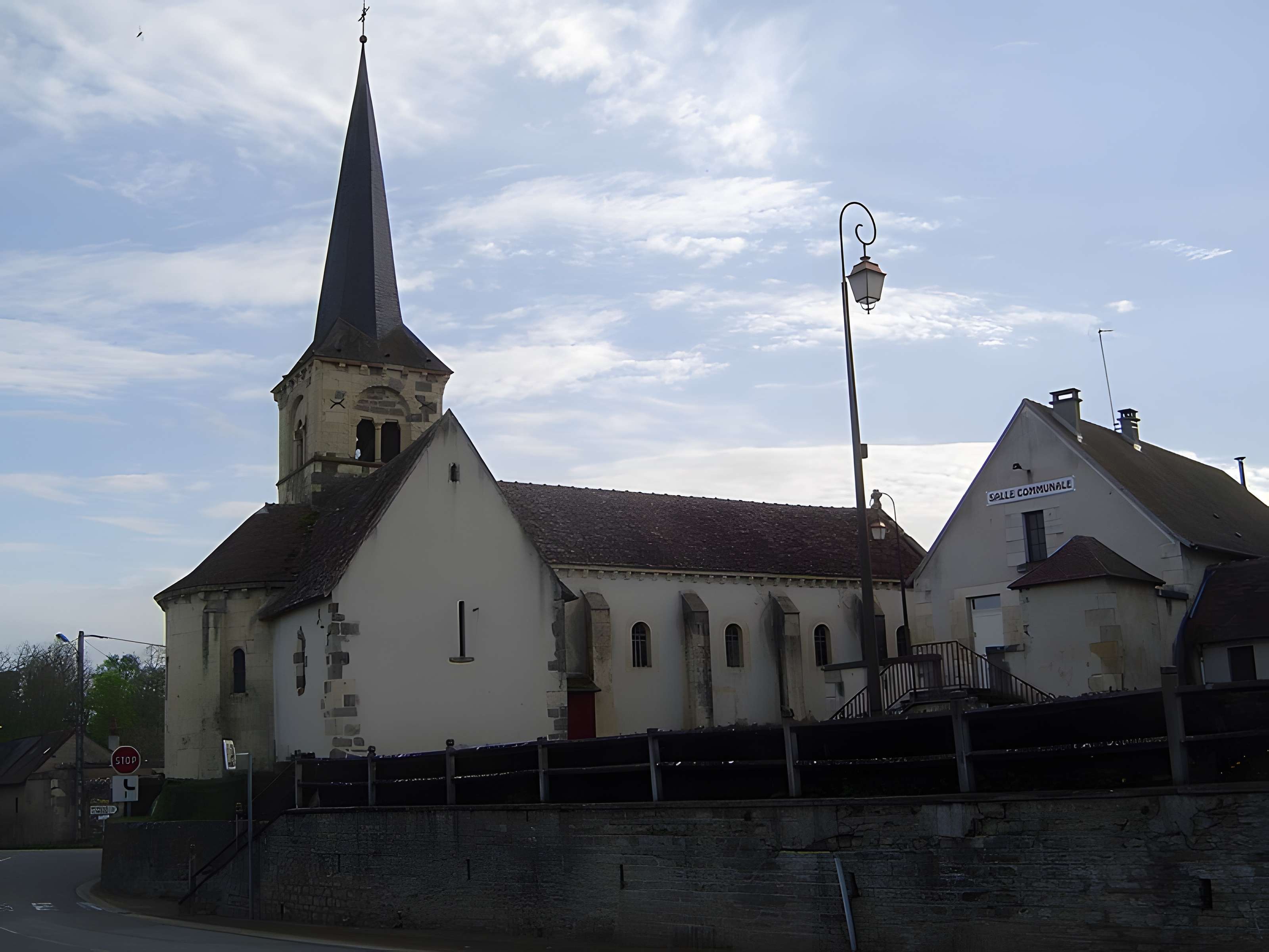 Église Saint-Julien de Fleury-sur-Loire