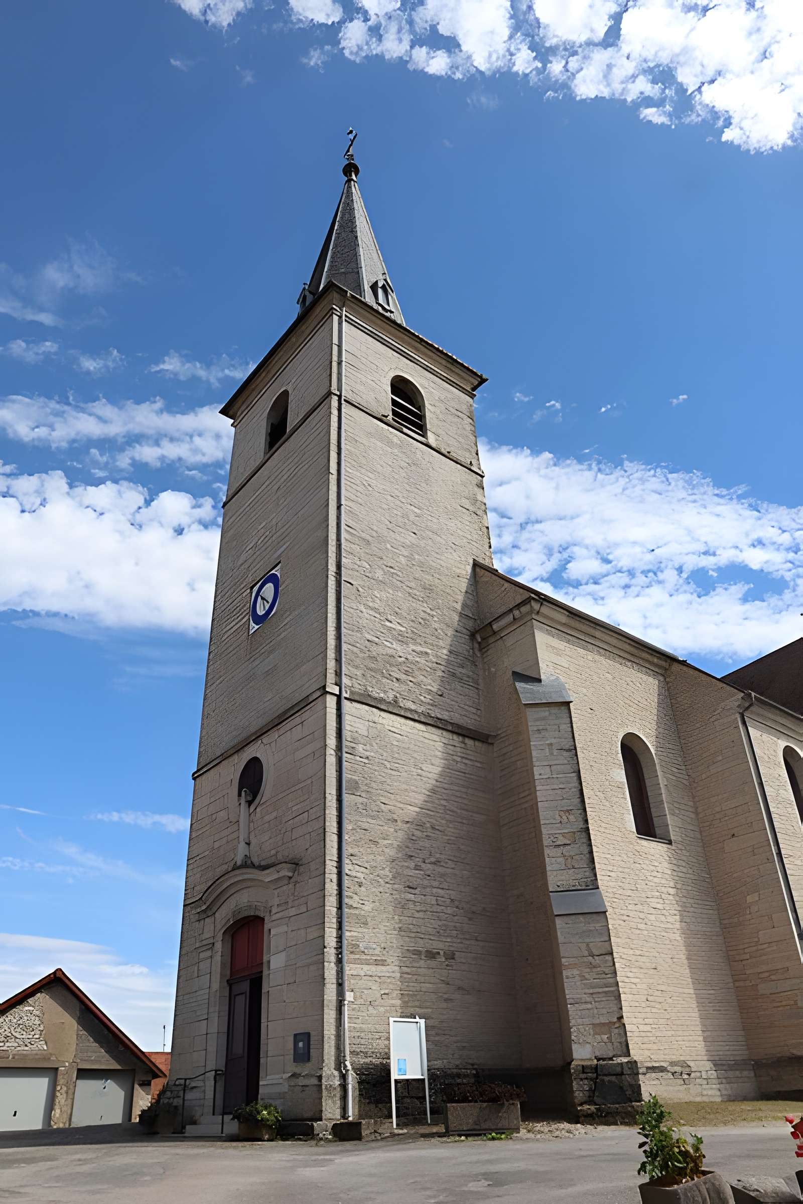 Église Saint-Julien de Fretigney-et-Velloreille