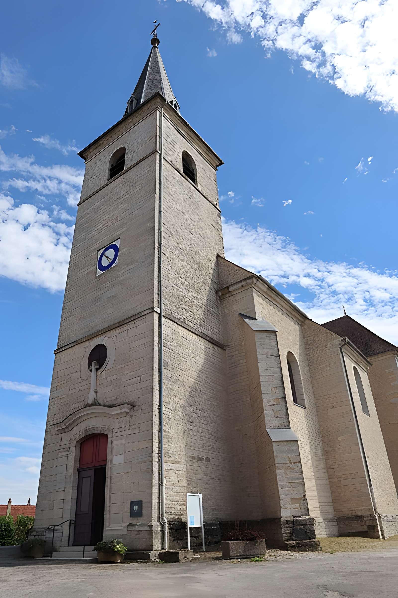 Église Saint-Julien de Fretigney-et-Velloreille