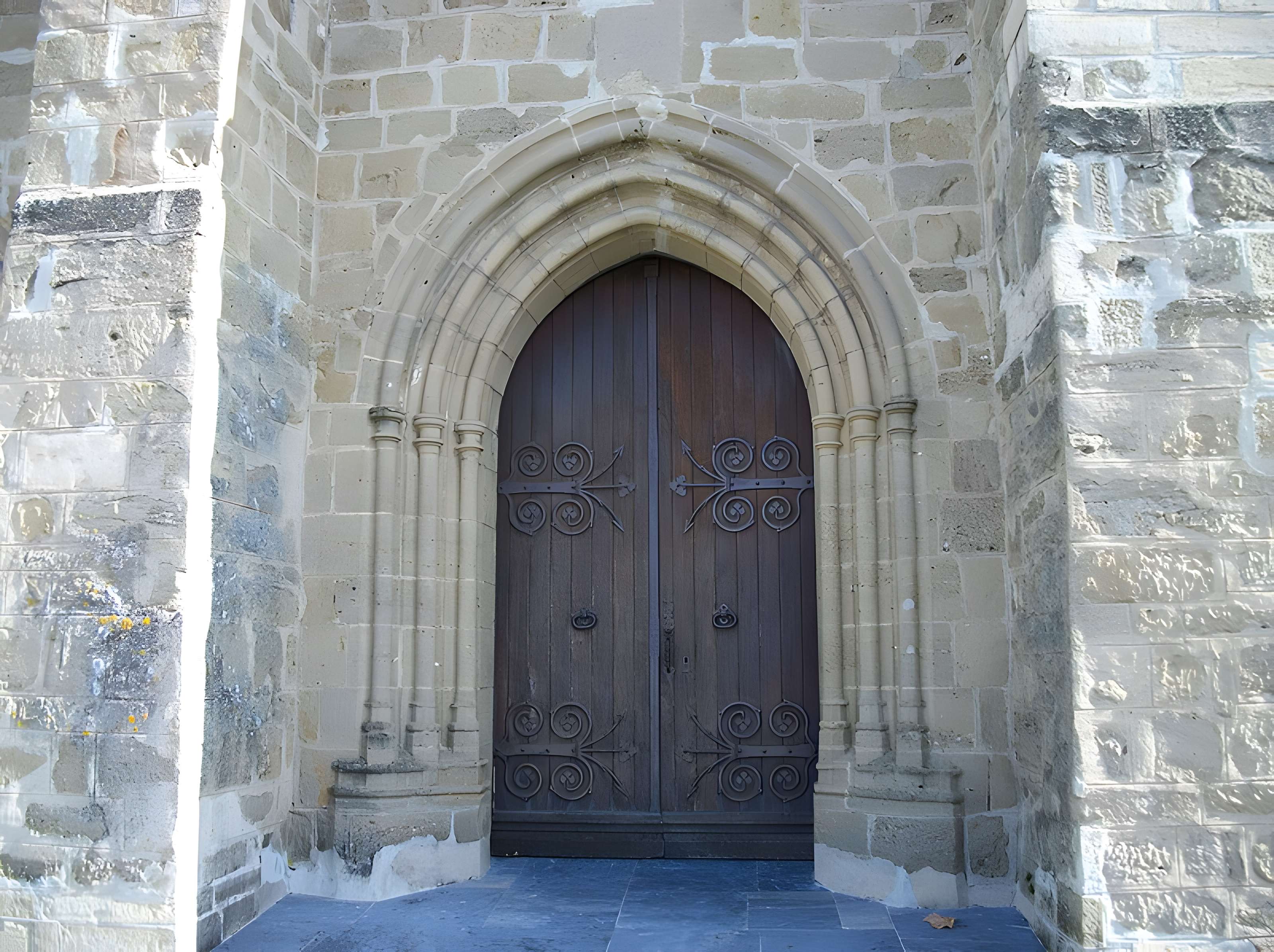 Église Saint-Julien de Galan