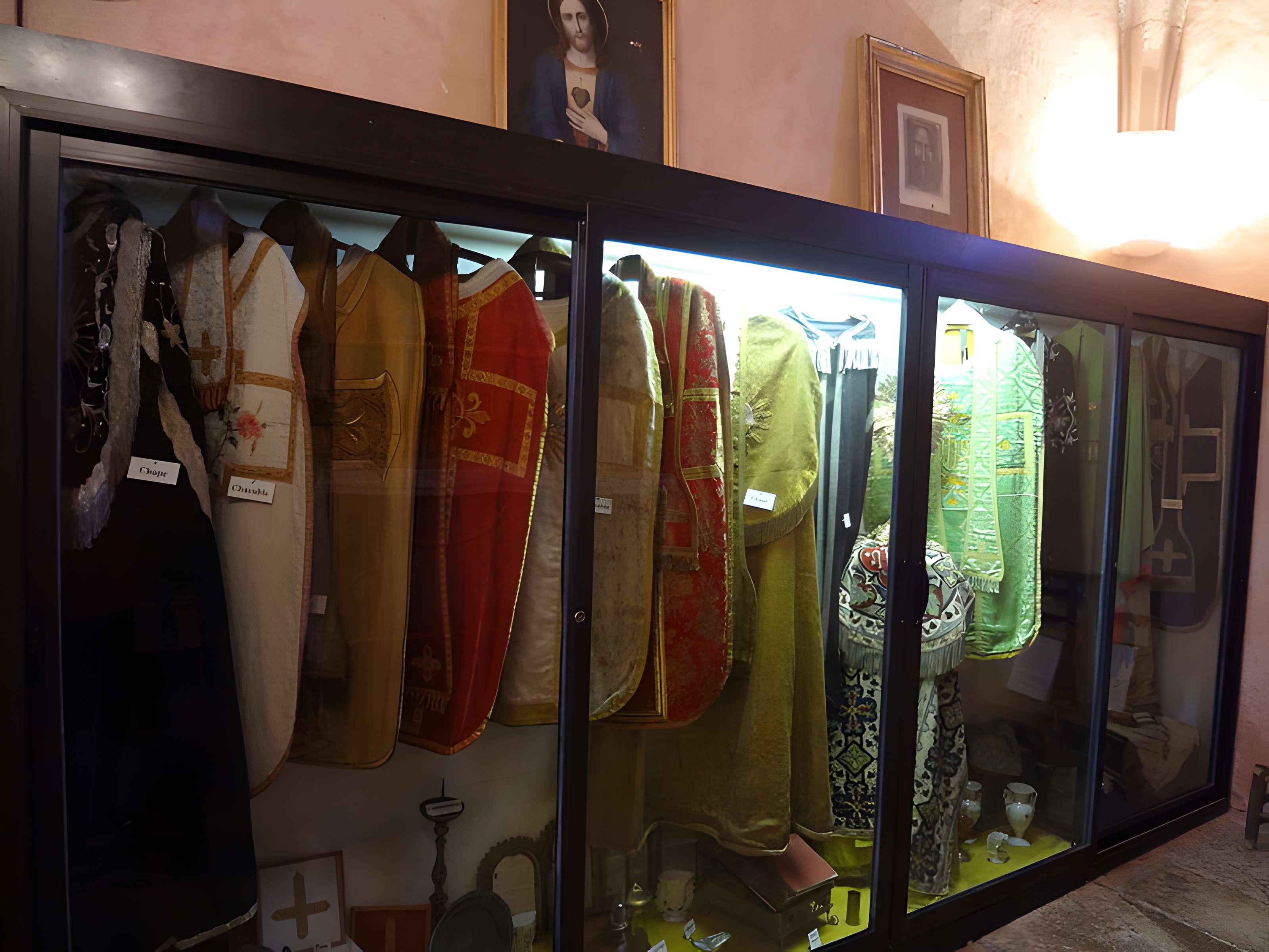 Église Saint-Julien de Lunegarde