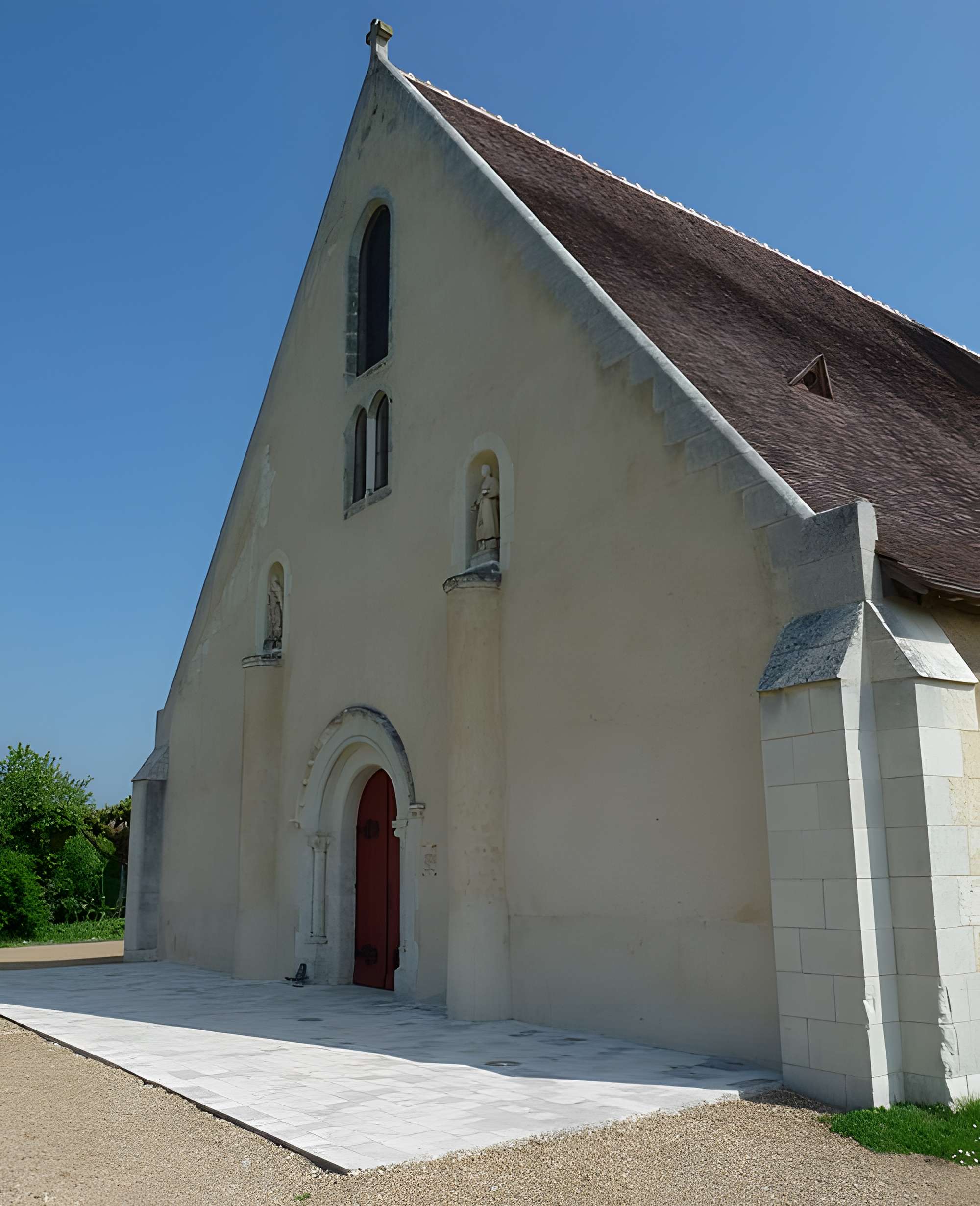 Église Saint-Julien de Poncé-sur-le-Loir