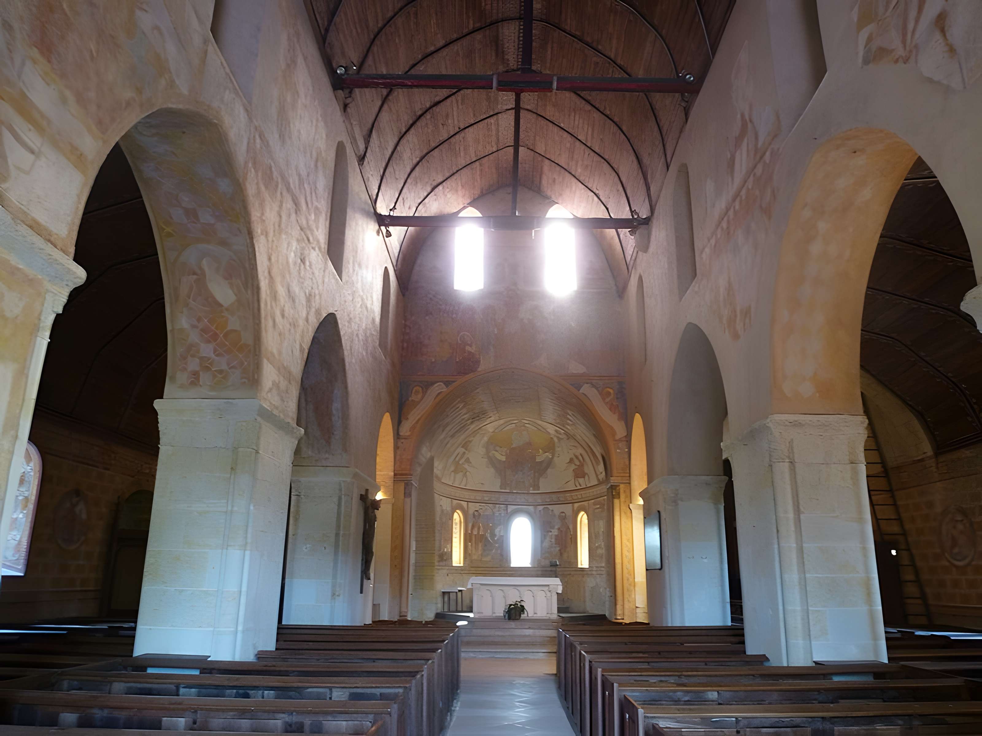 Église Saint-Julien de Poncé-sur-le-Loir