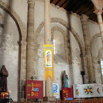 Église Saint-Julien de Rochechouart