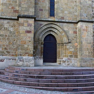 Église Saint-Julien de Rochechouart
