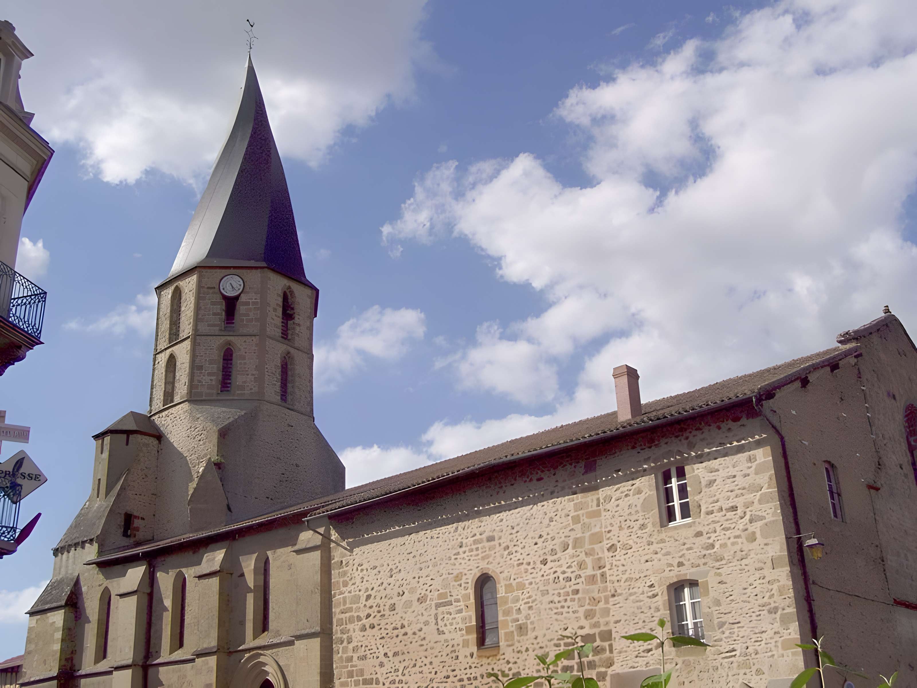 Église Saint-Julien de Rochechouart 