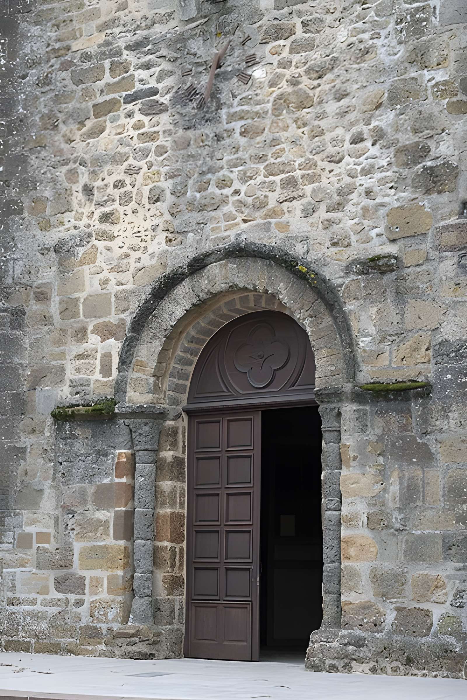 Église Saint-Julien de Rochechouart