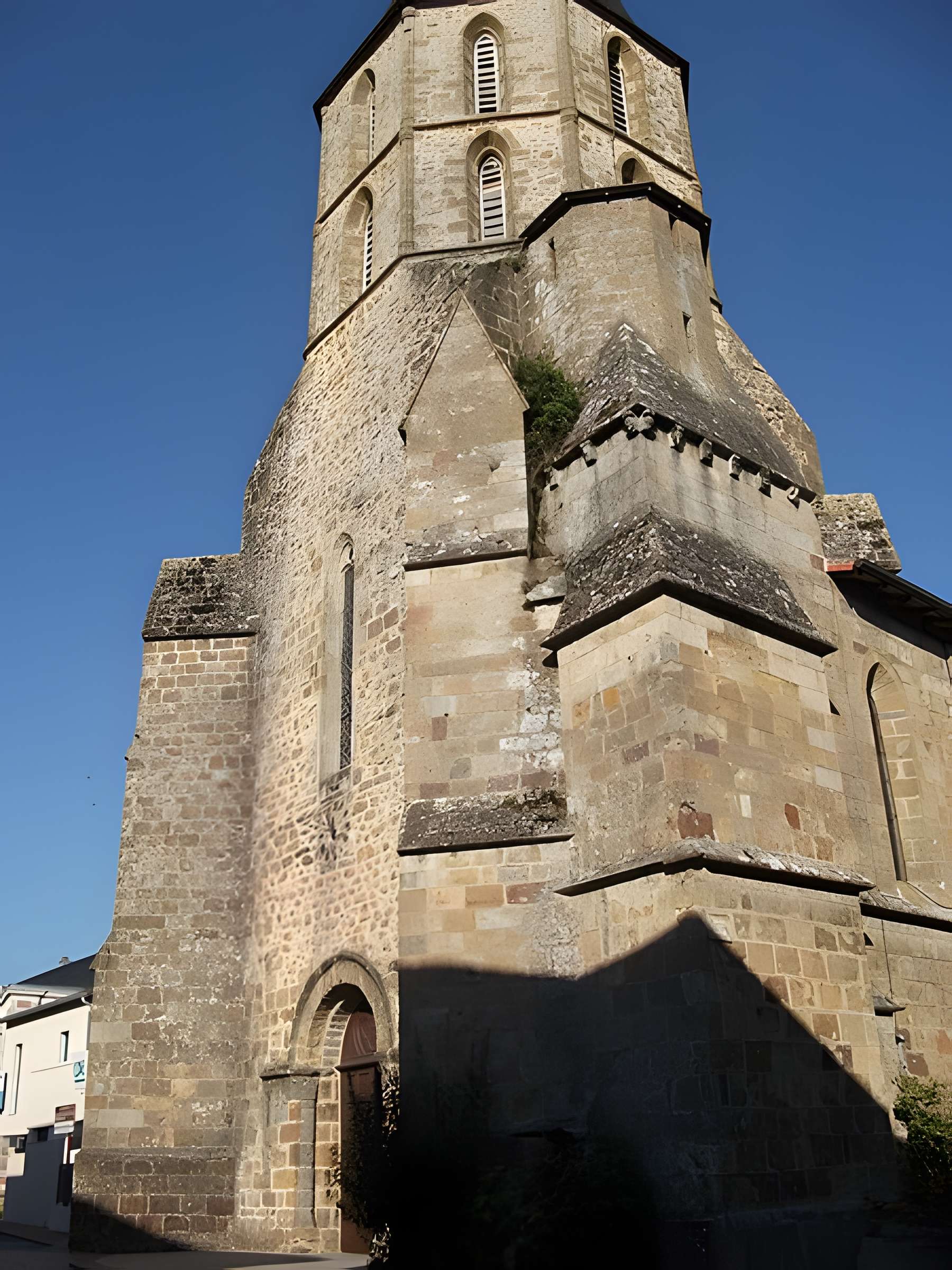 Église Saint-Julien de Rochechouart