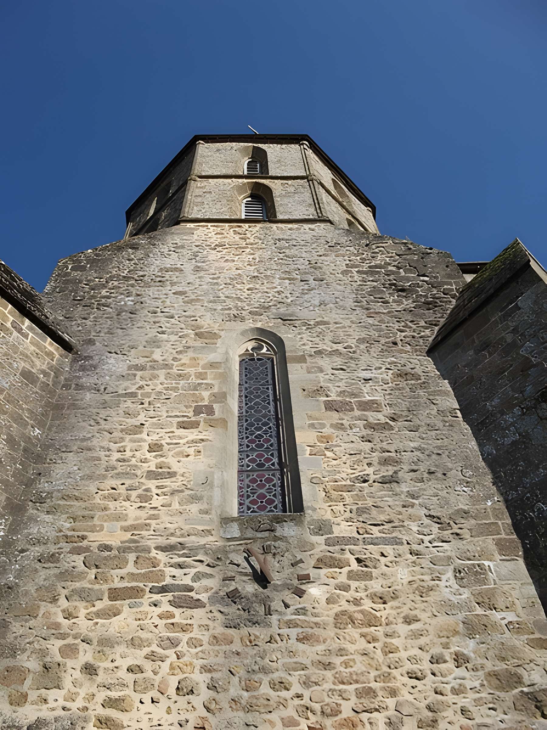 Église Saint-Julien de Rochechouart