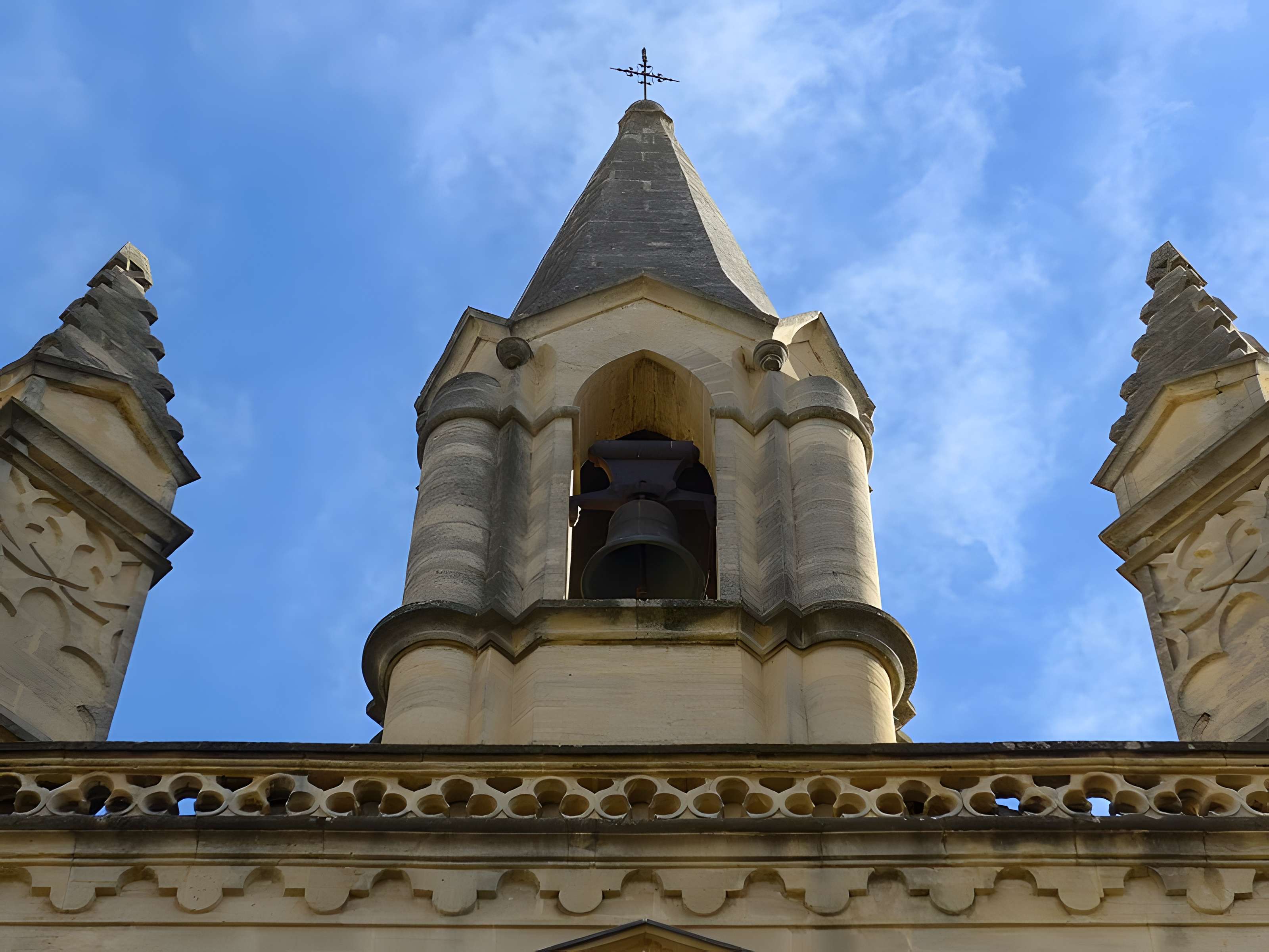 Église Saint-Julien de Valliguières
