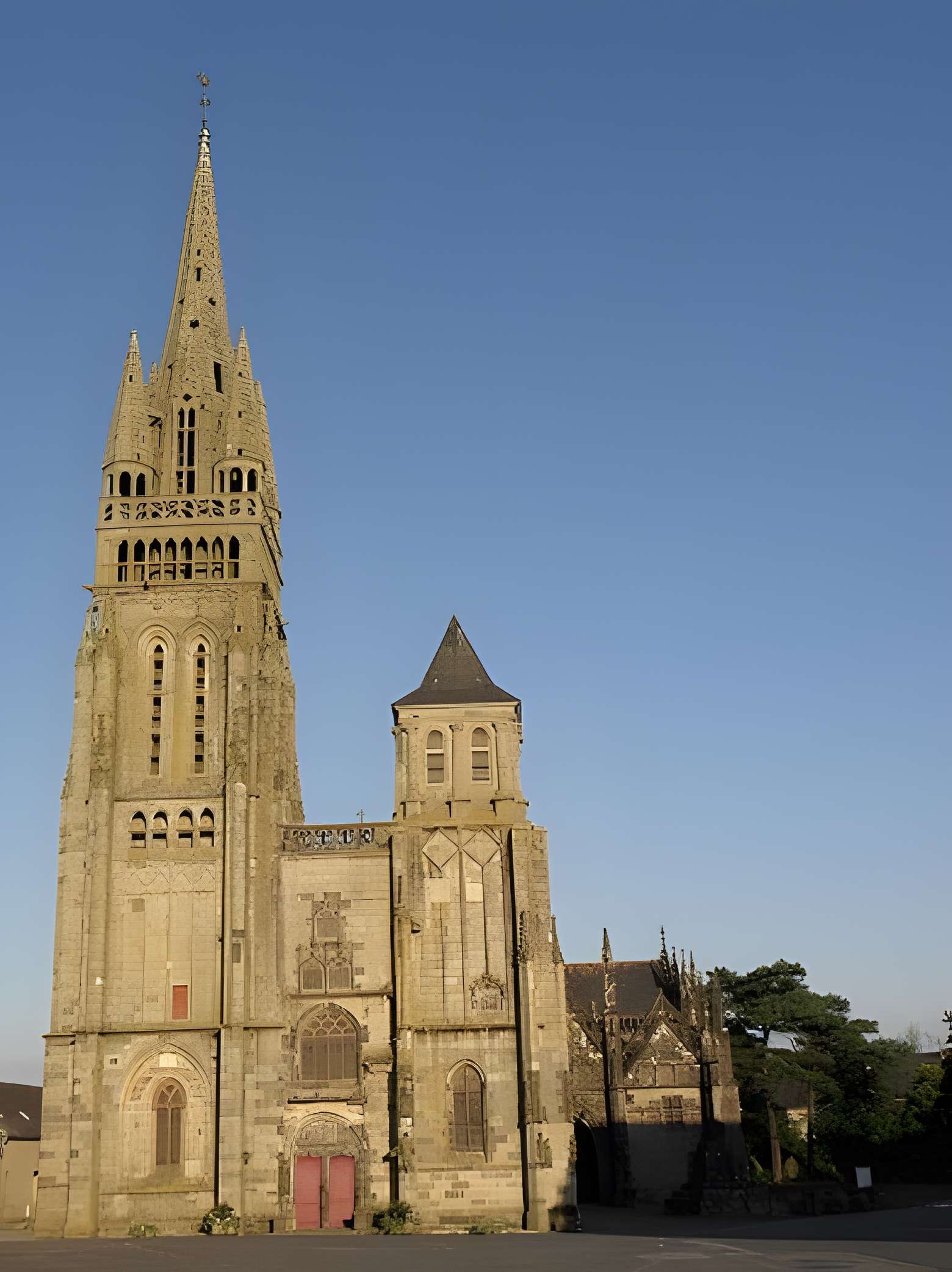Basilique Notre-Dame du Folgoët 