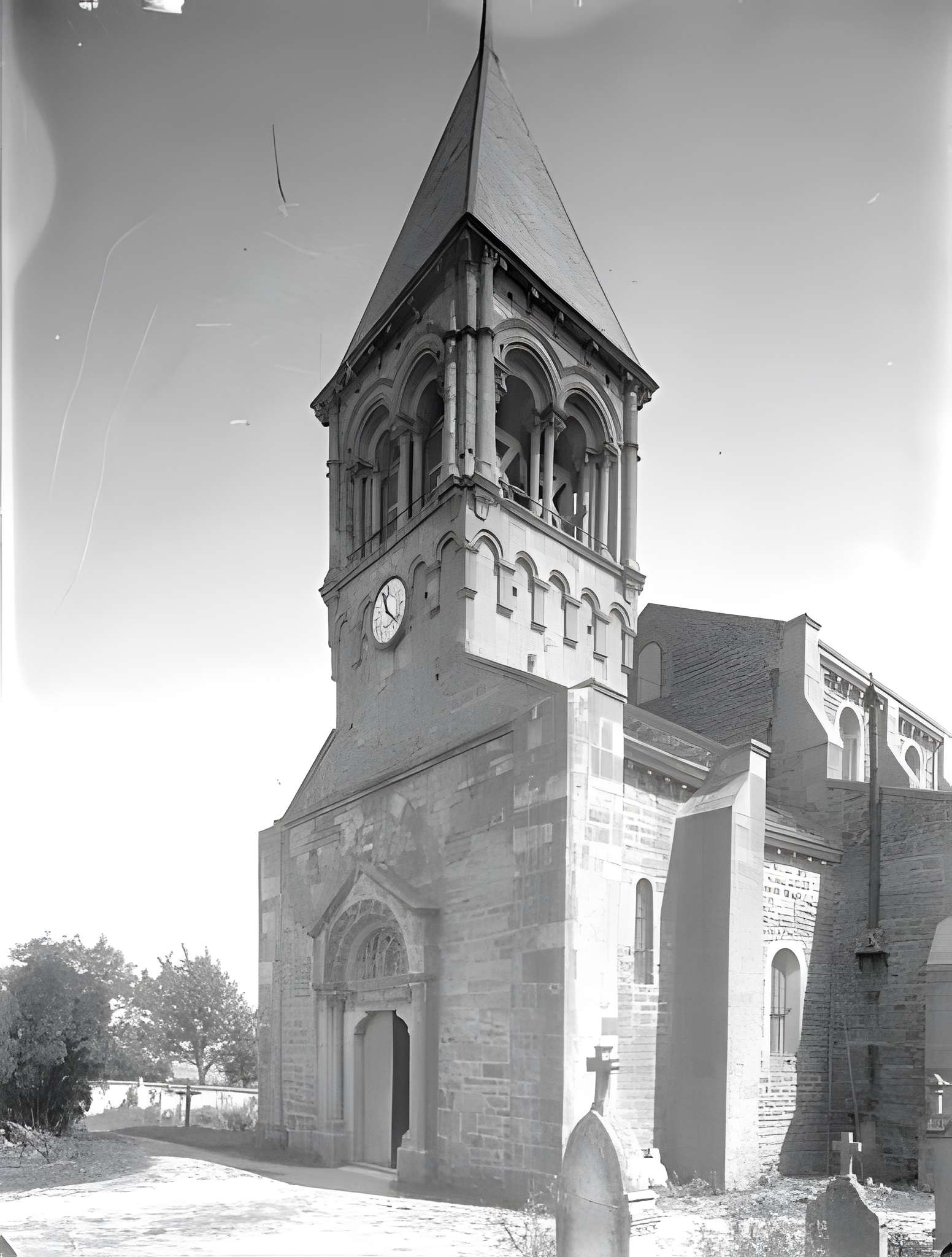 Église Saint-Julien-de-Brioude de Saint-Julien-de-Jonzy
