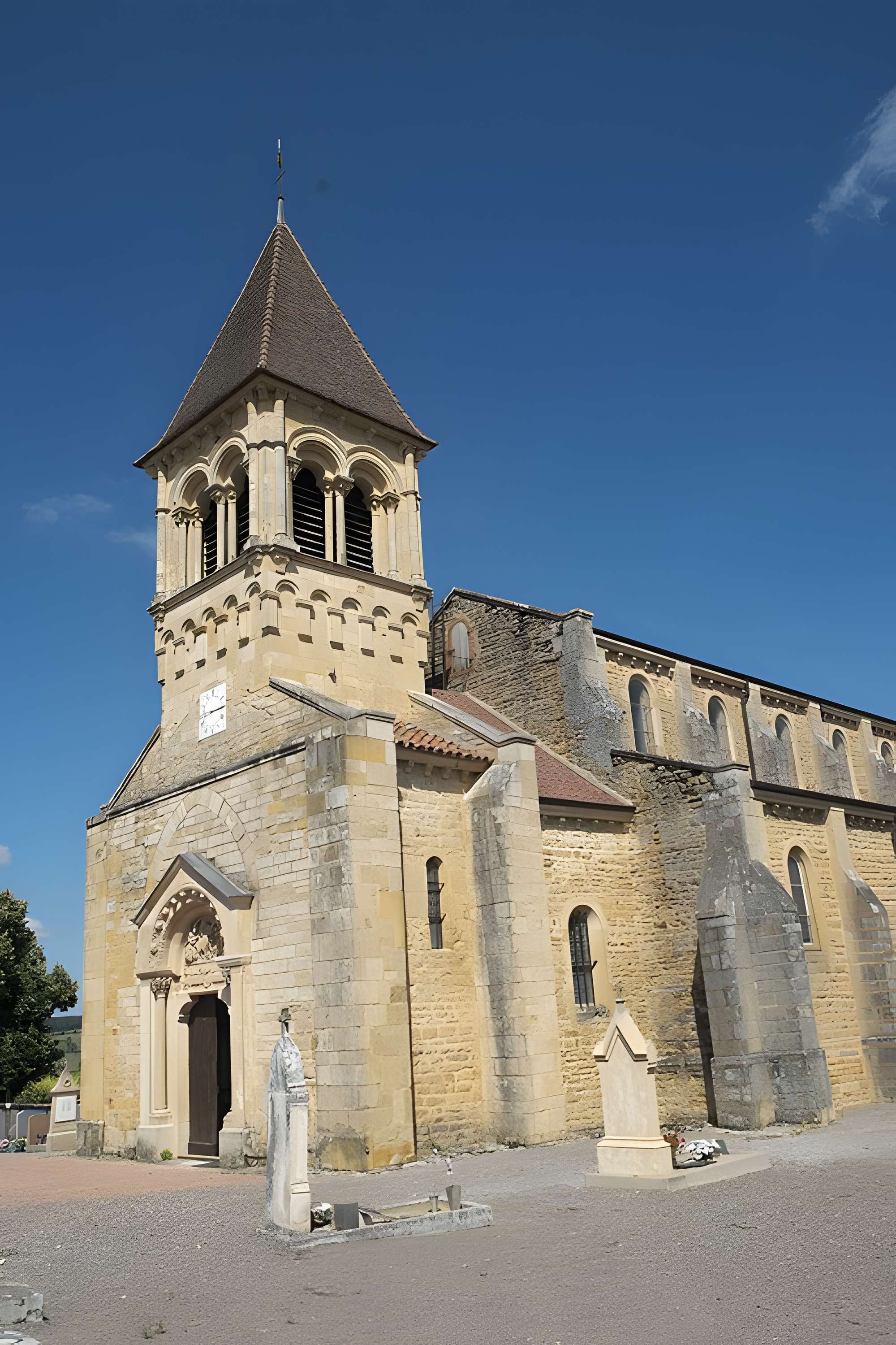 Église Saint-Julien-de-Brioude de Saint-Julien-de-Jonzy
