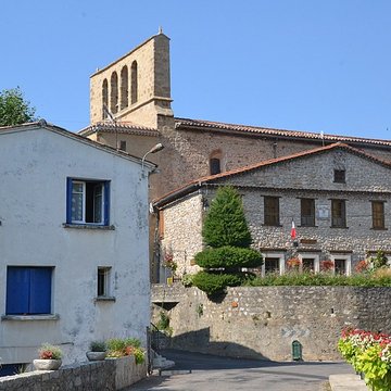 Église Saint-Julien-et-Sainte-Basilisse de Brenac