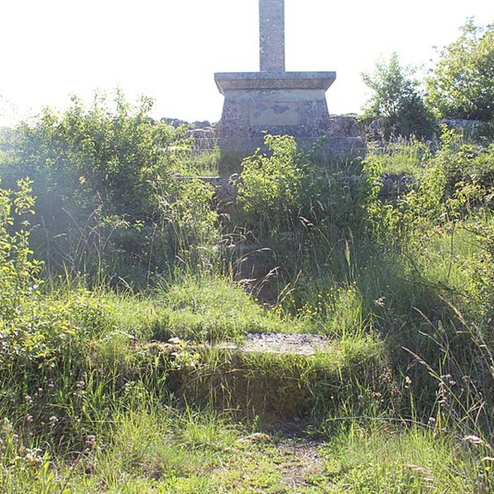 Photo de Ruines de léglise Saint-Julien-sur-Roche à Ramasse