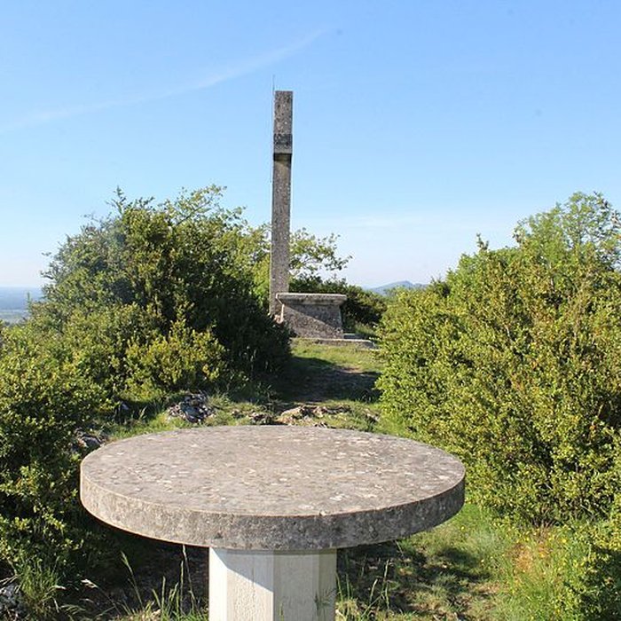 Photo de Ruines de léglise Saint-Julien-sur-Roche à Ramasse