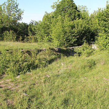 Ruines de léglise Saint-Julien-sur-Roche à Ramasse