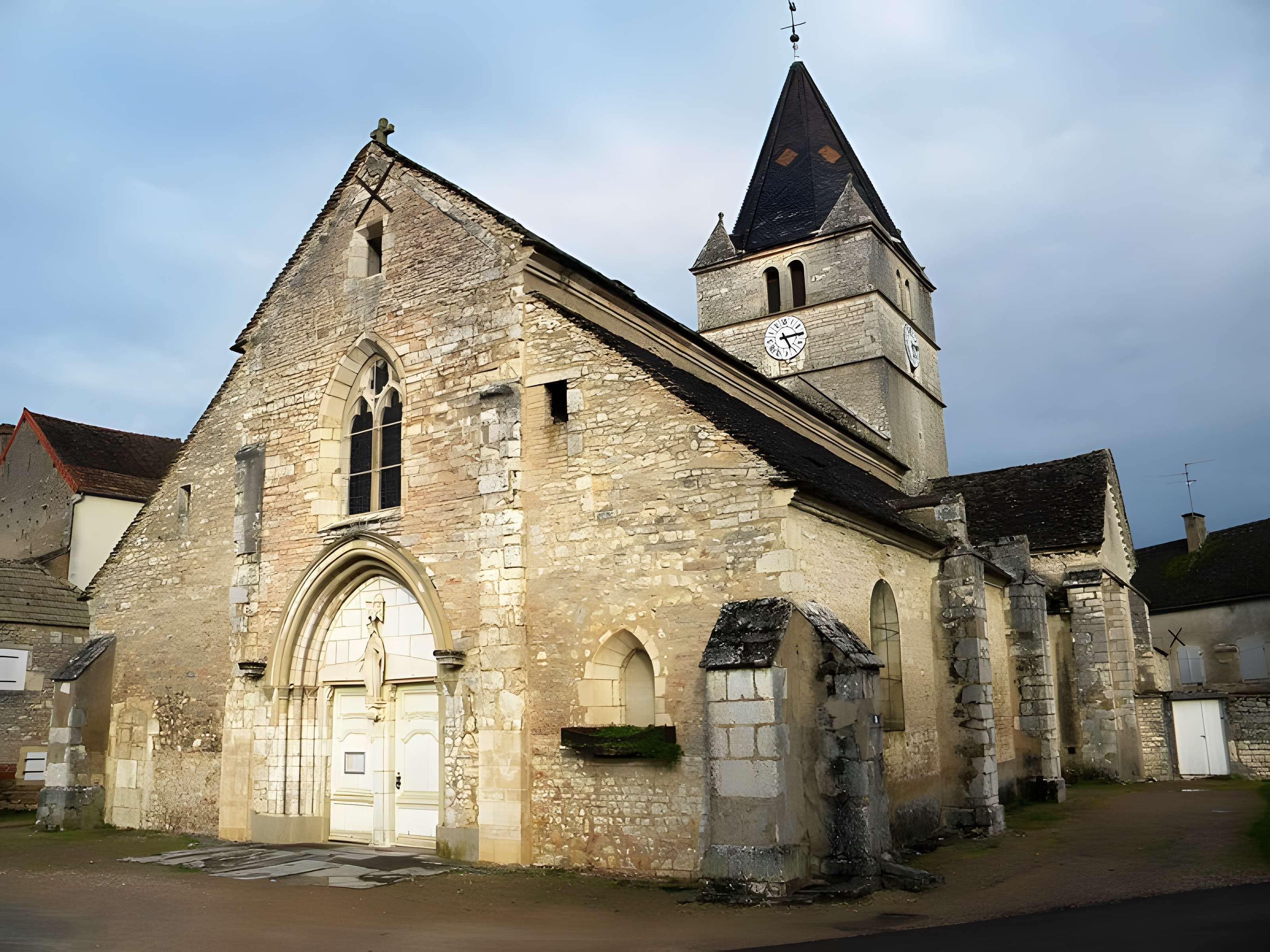Église Saint-Just de Fontaines 