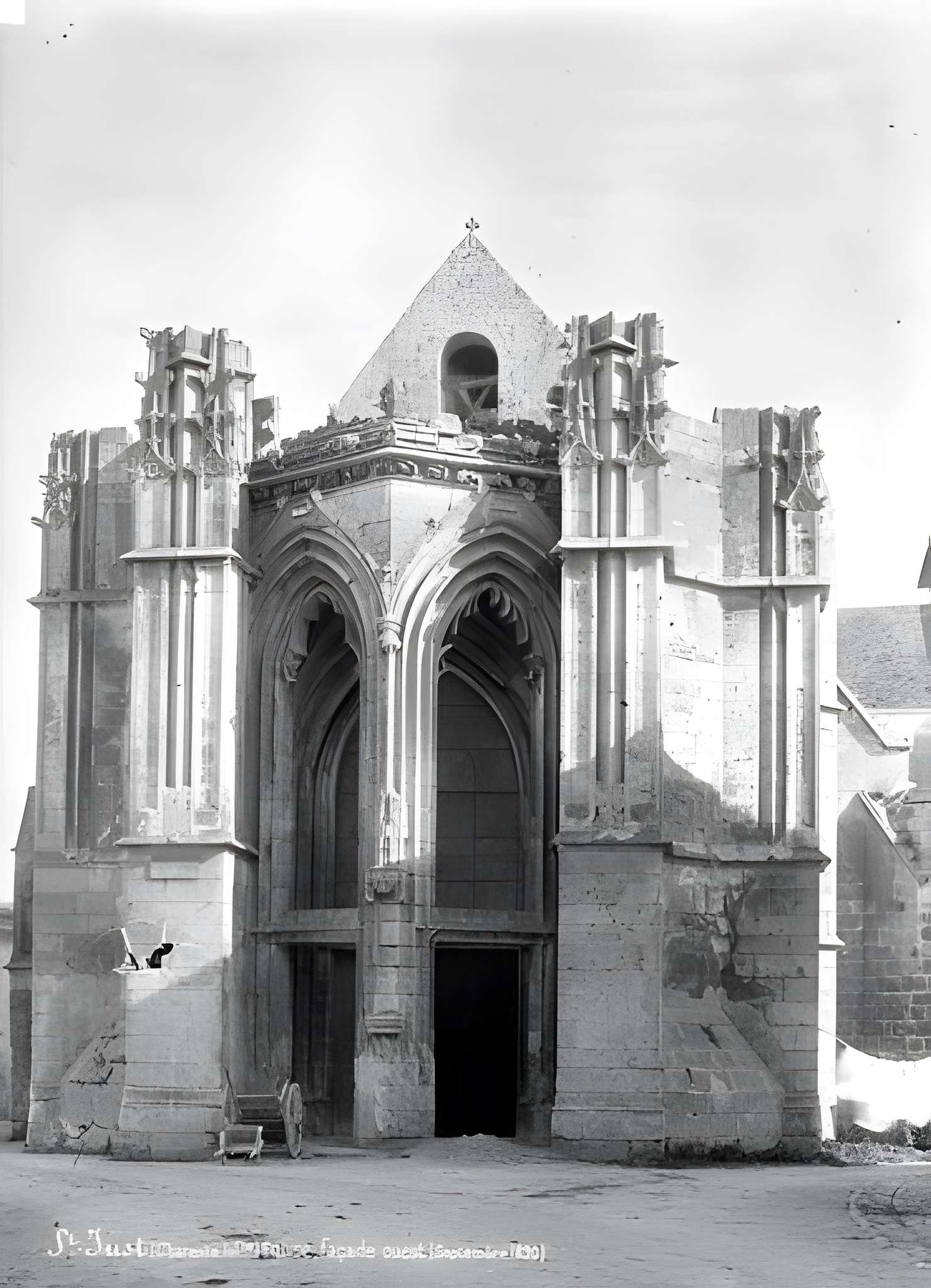 Église Saint-Just de Saint-Just-Luzac