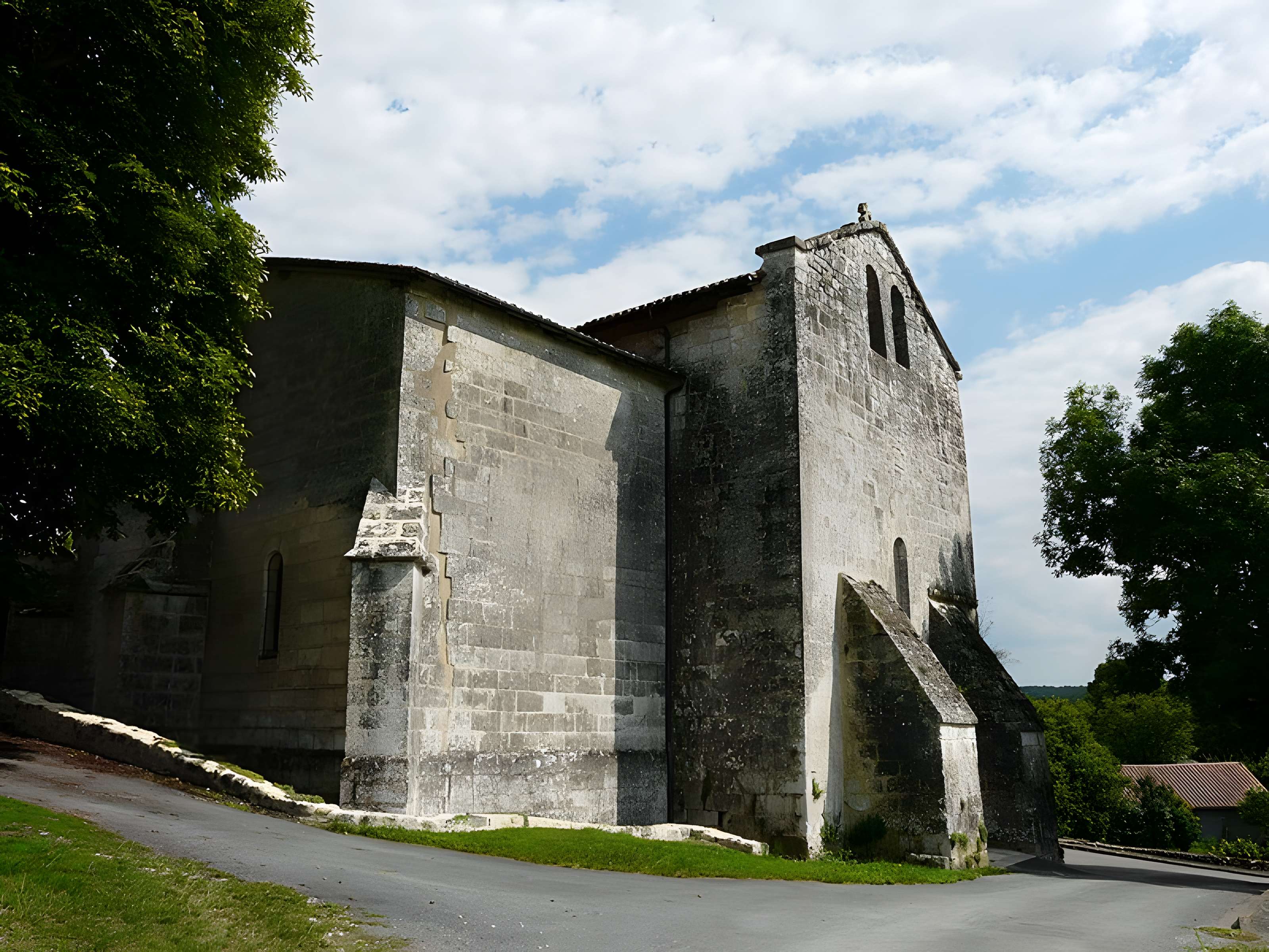 Église Saint-Just et Saint-Jacques de Saint-Just