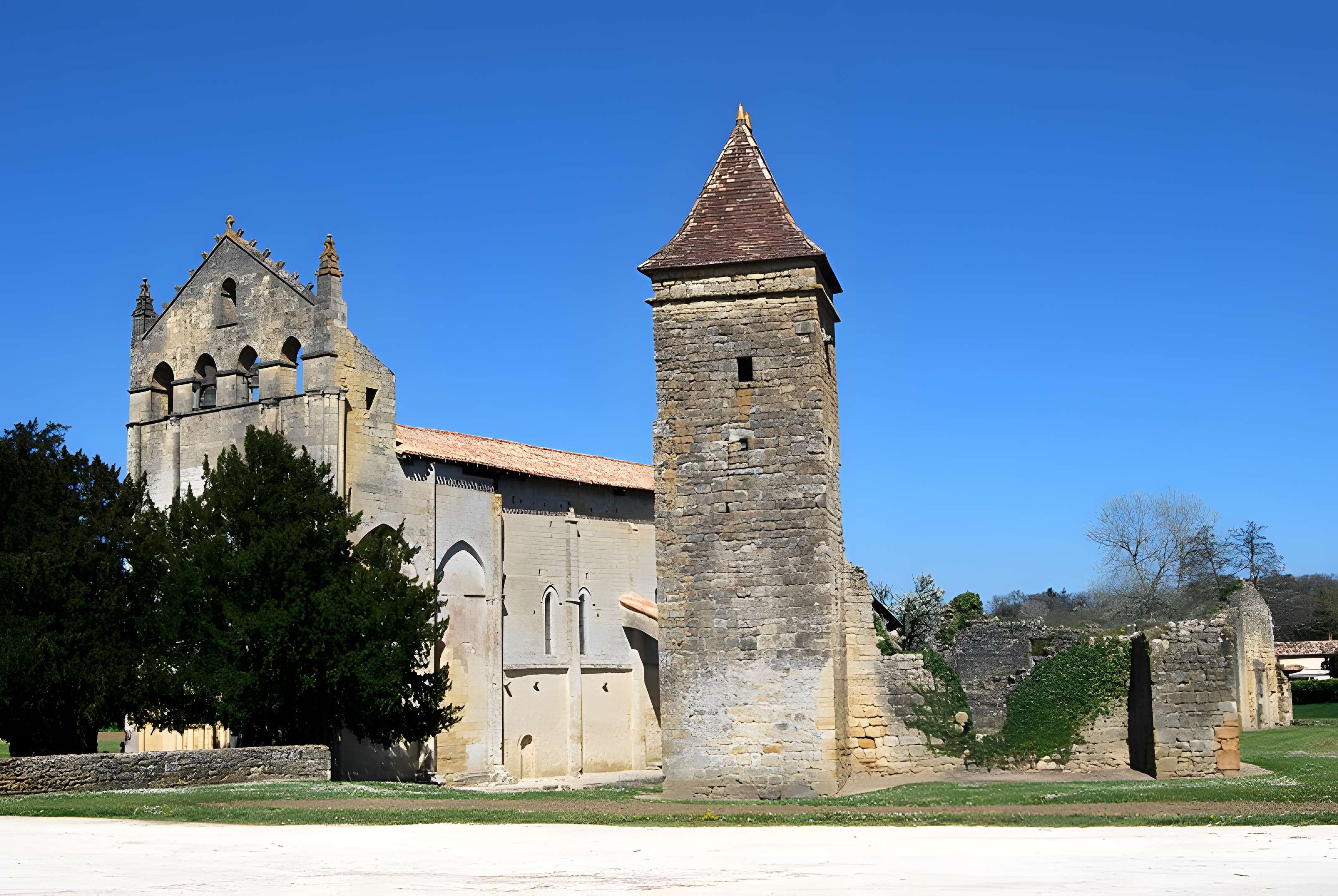 Abbaye Saint-Nicolas de Blasimon