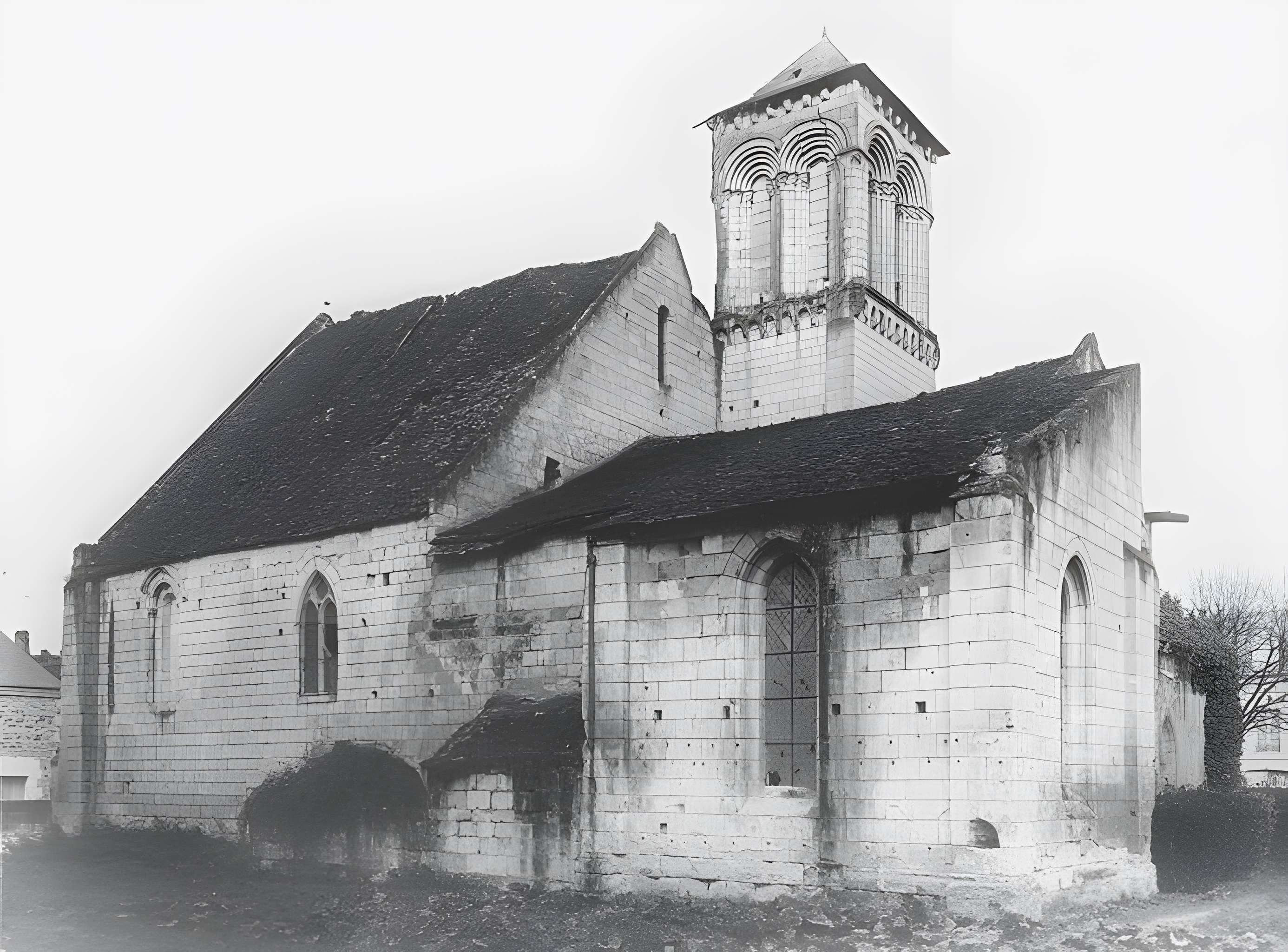 Église Saint-Laurent de Beaulieu-lès-Loches