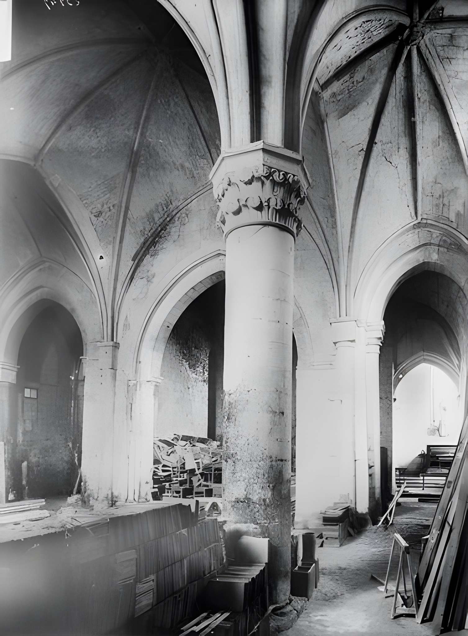 Église Saint-Laurent de Beaulieu-lès-Loches
