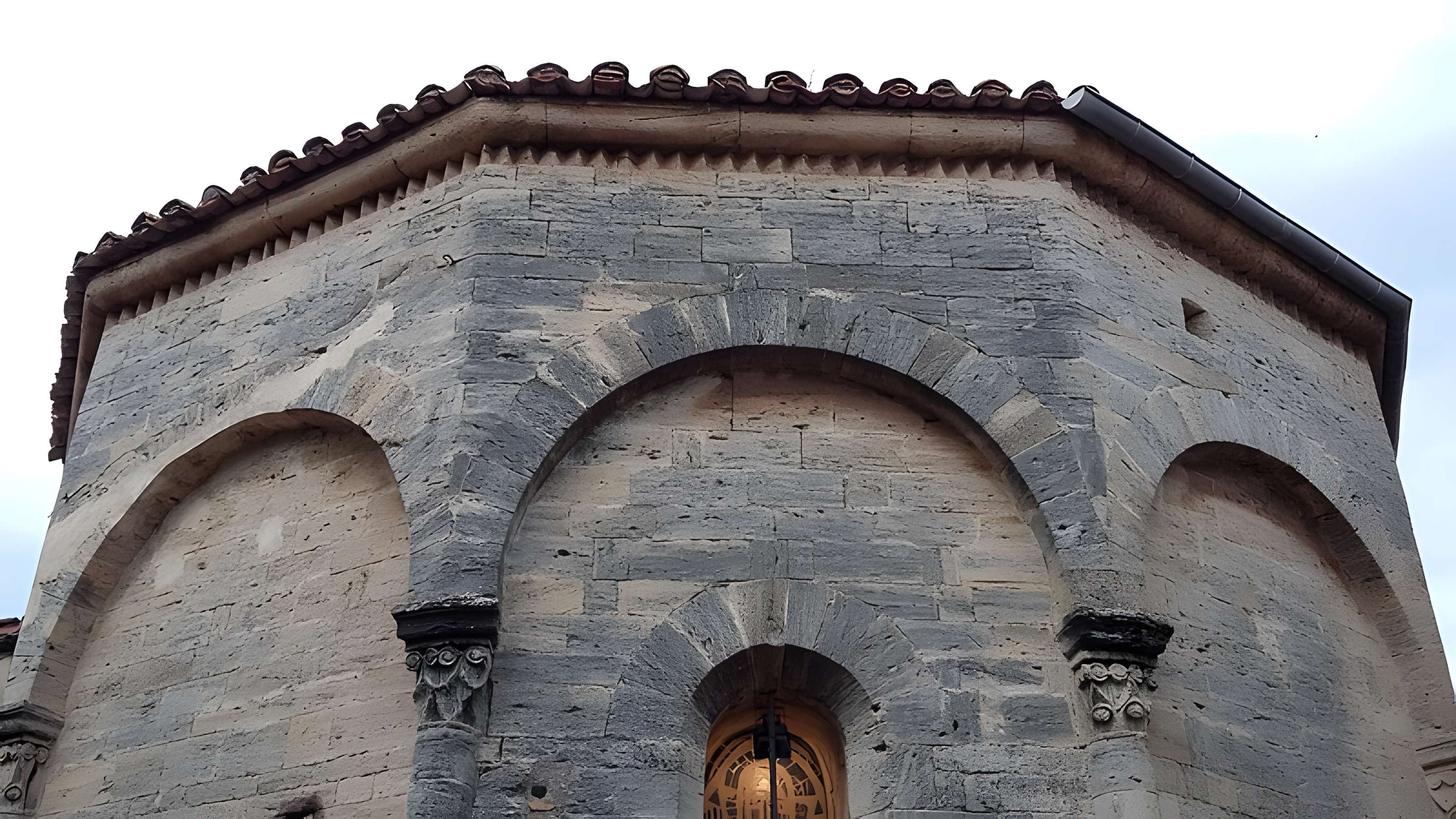 Église Saint-Laurent de Bessan