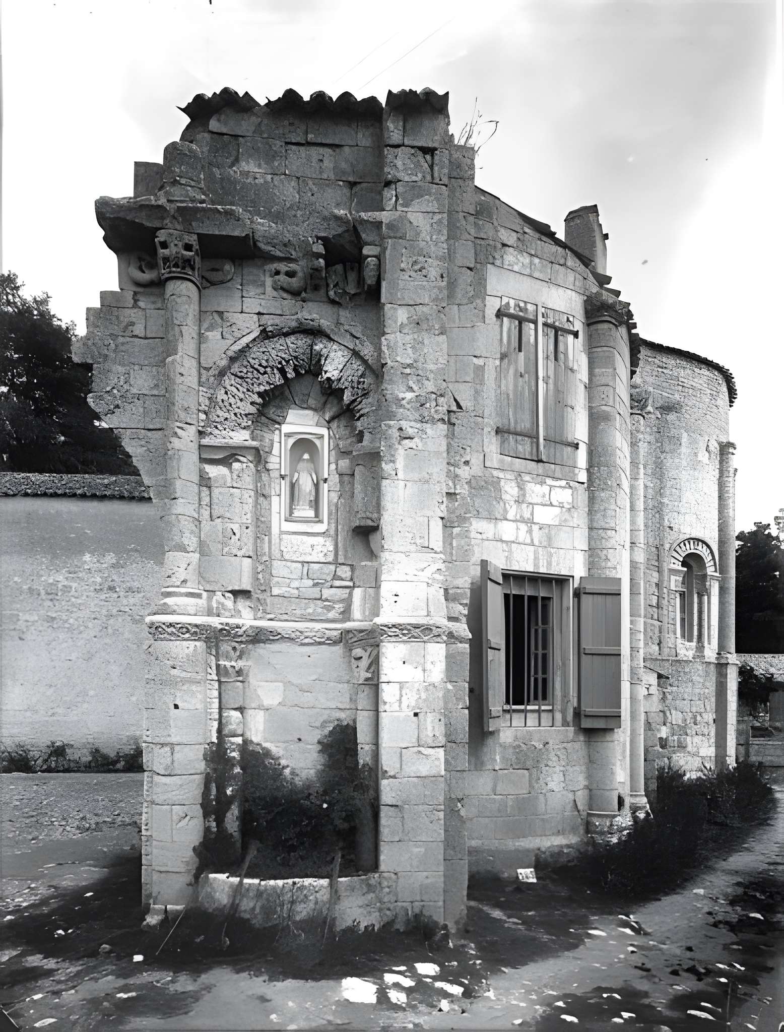 Église Saint-Laurent de Bouhet