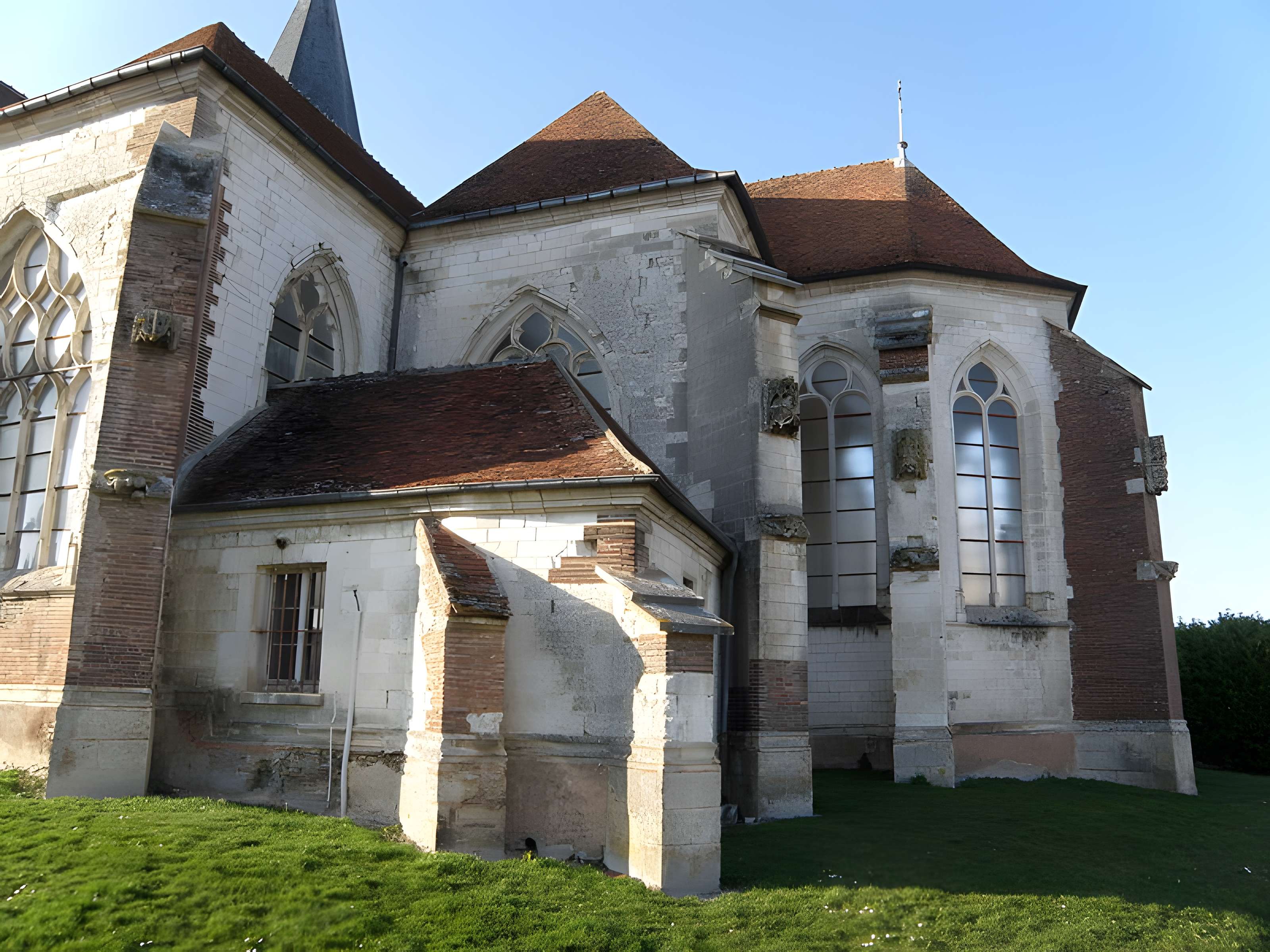 Église Saint-Laurent de Bouilly