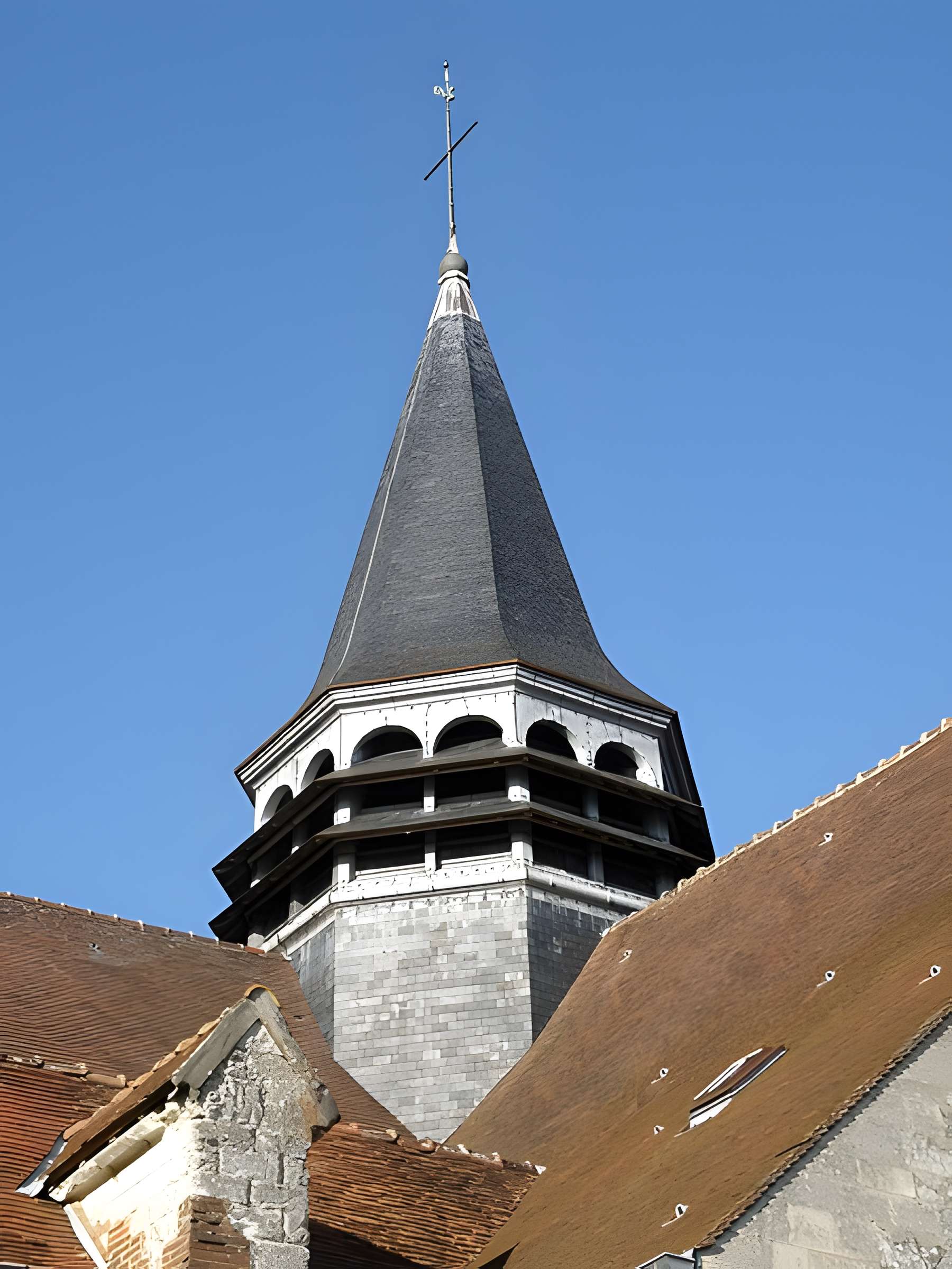 Église Saint-Laurent de Bouilly