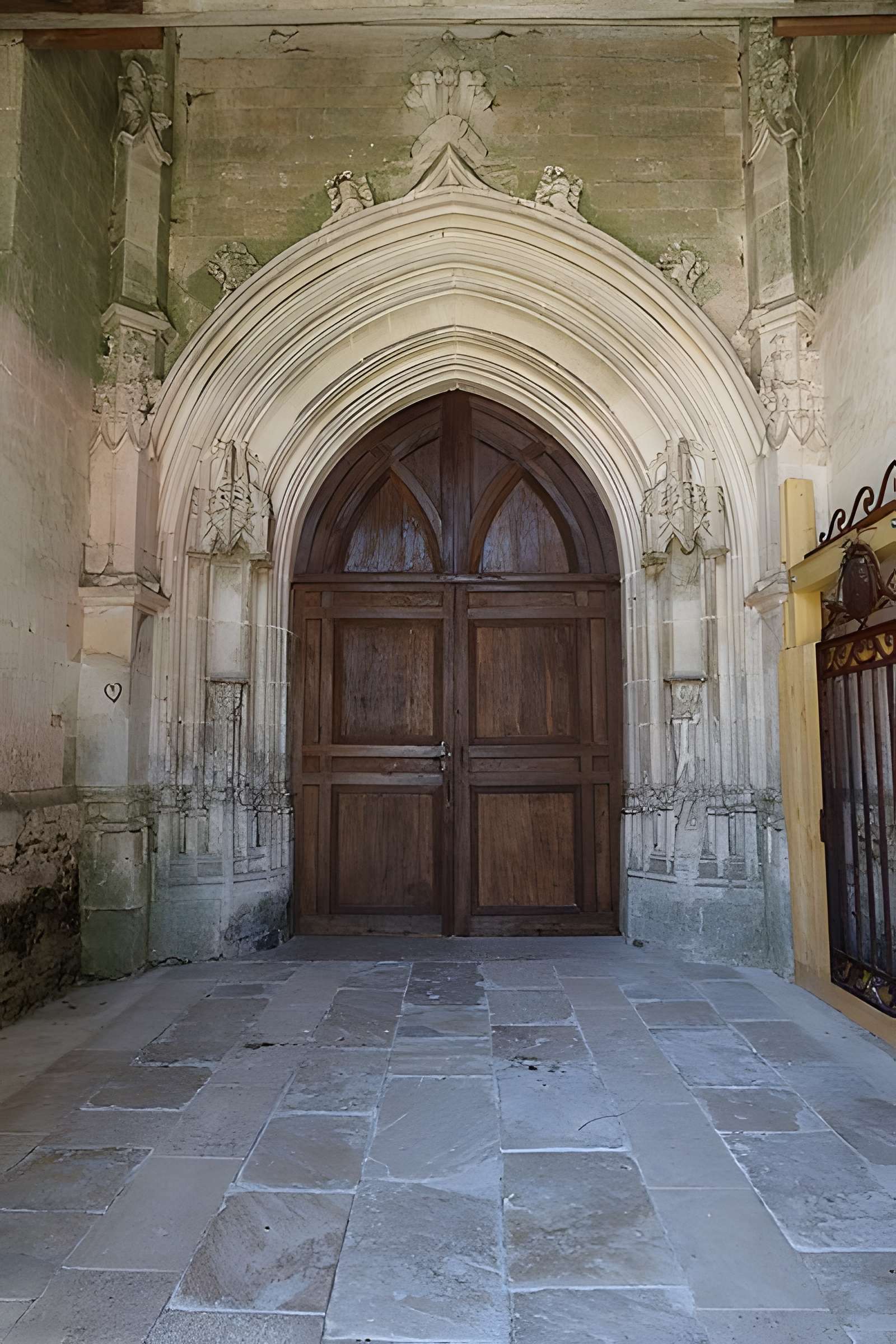 Église Saint-Laurent de Bouilly