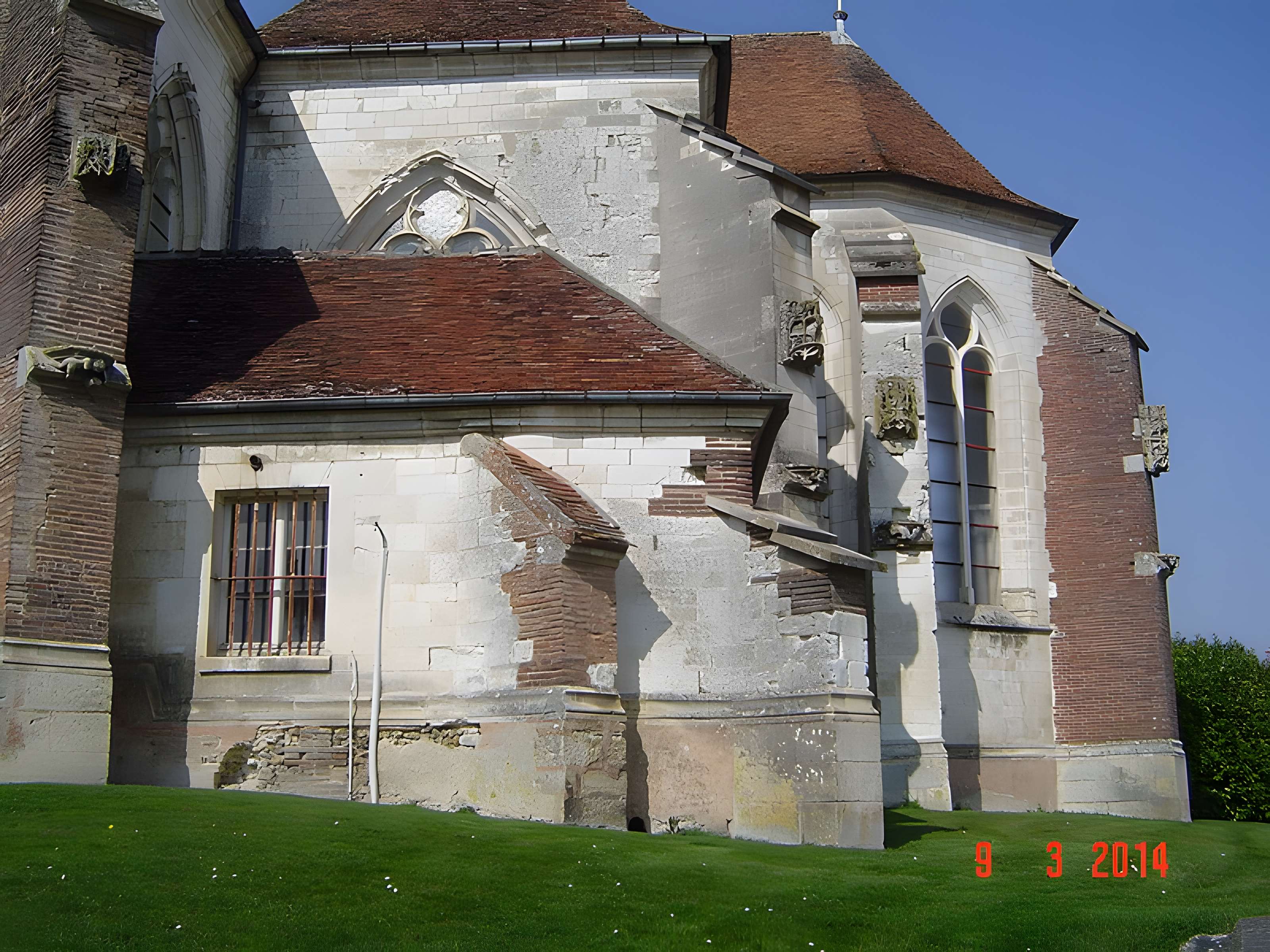 Église Saint-Laurent de Bouilly