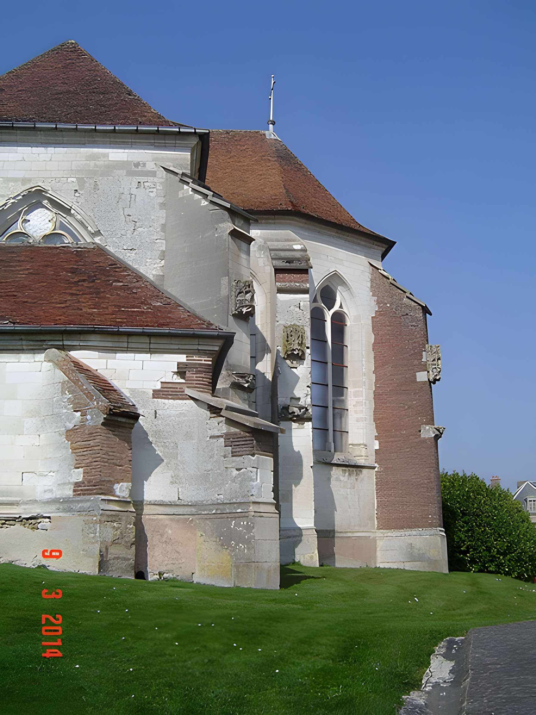 Église Saint-Laurent de Bouilly