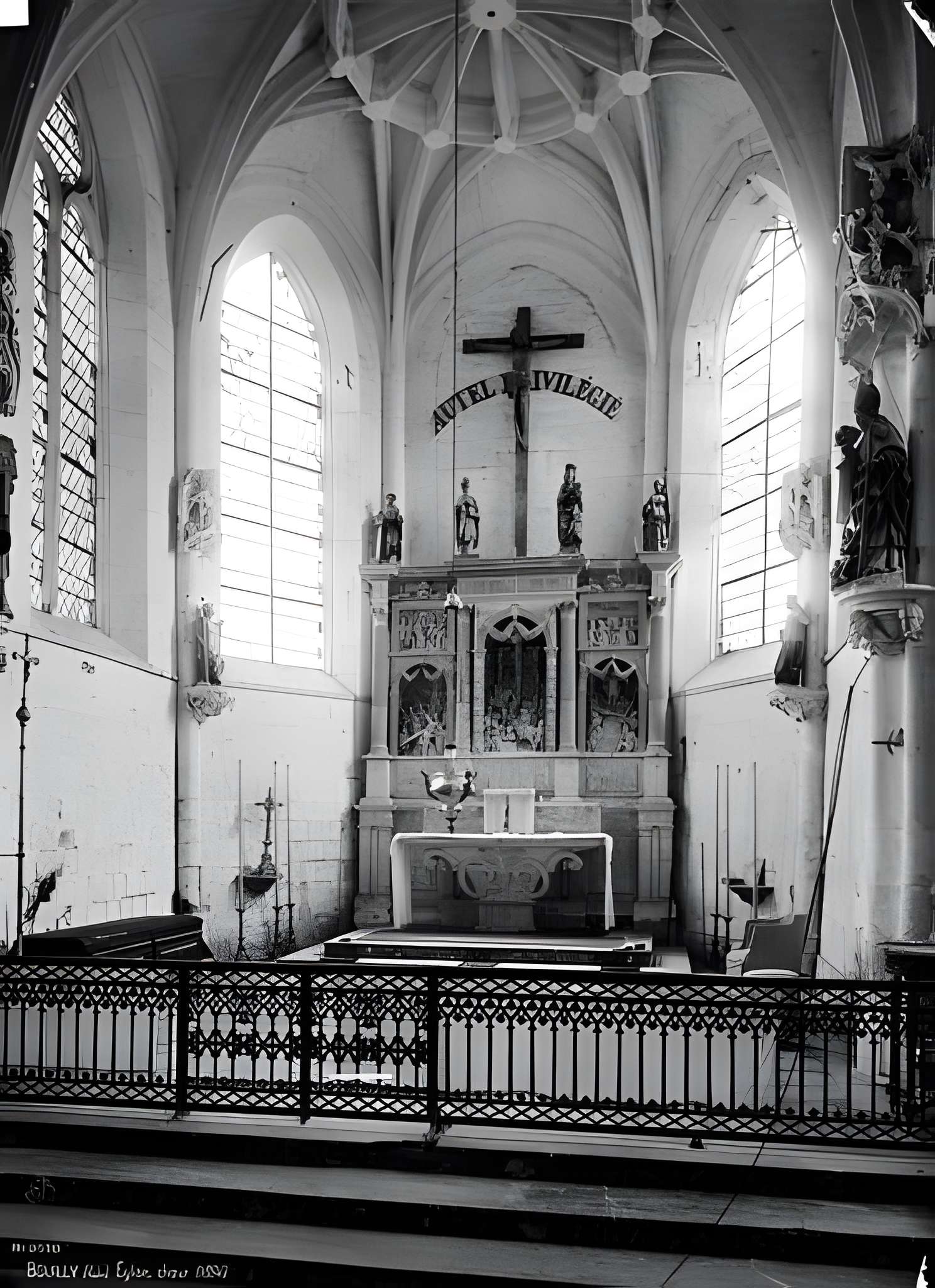 Église Saint-Laurent de Bouilly