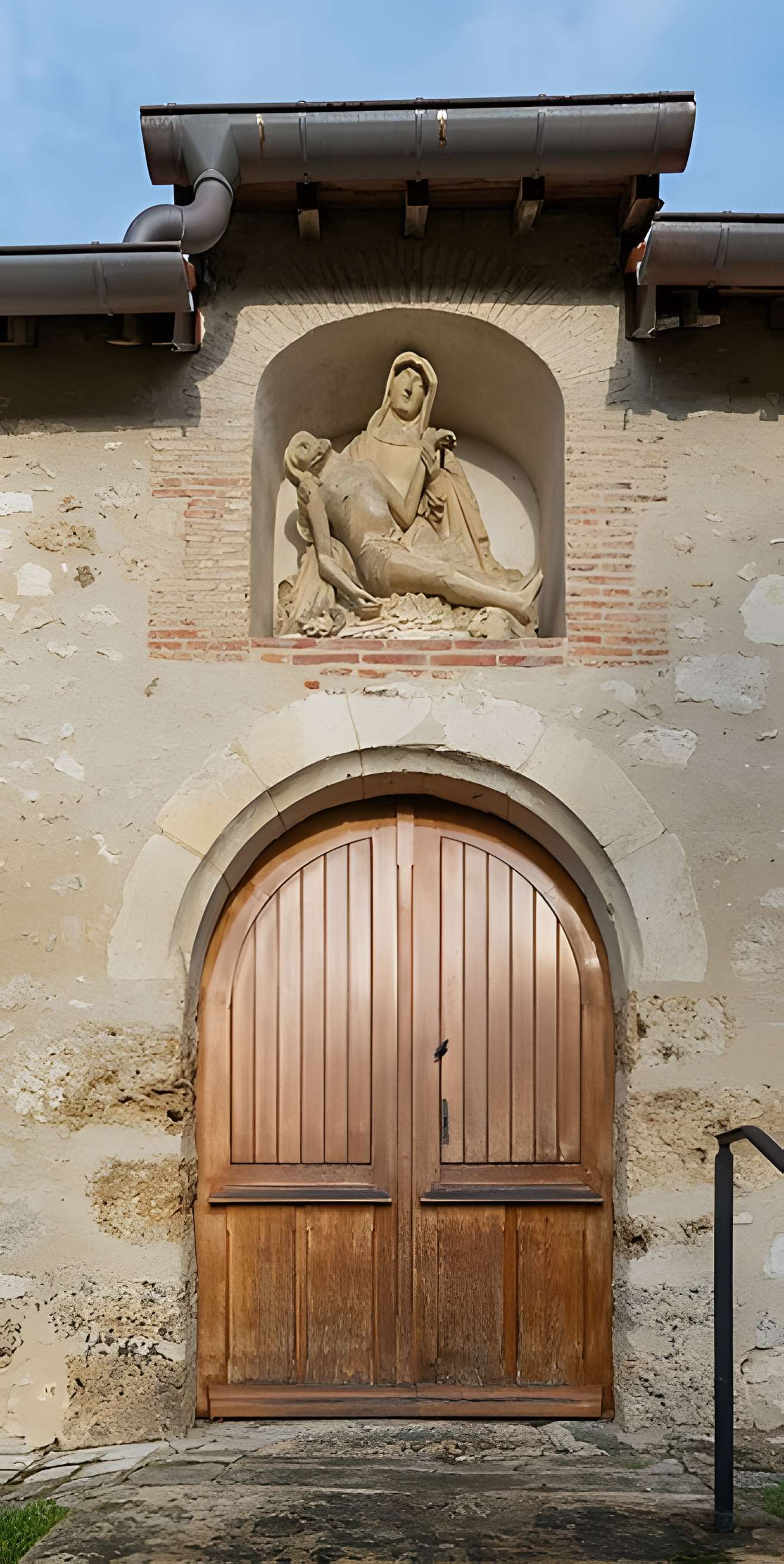 Église Saint-Laurent de Festigny