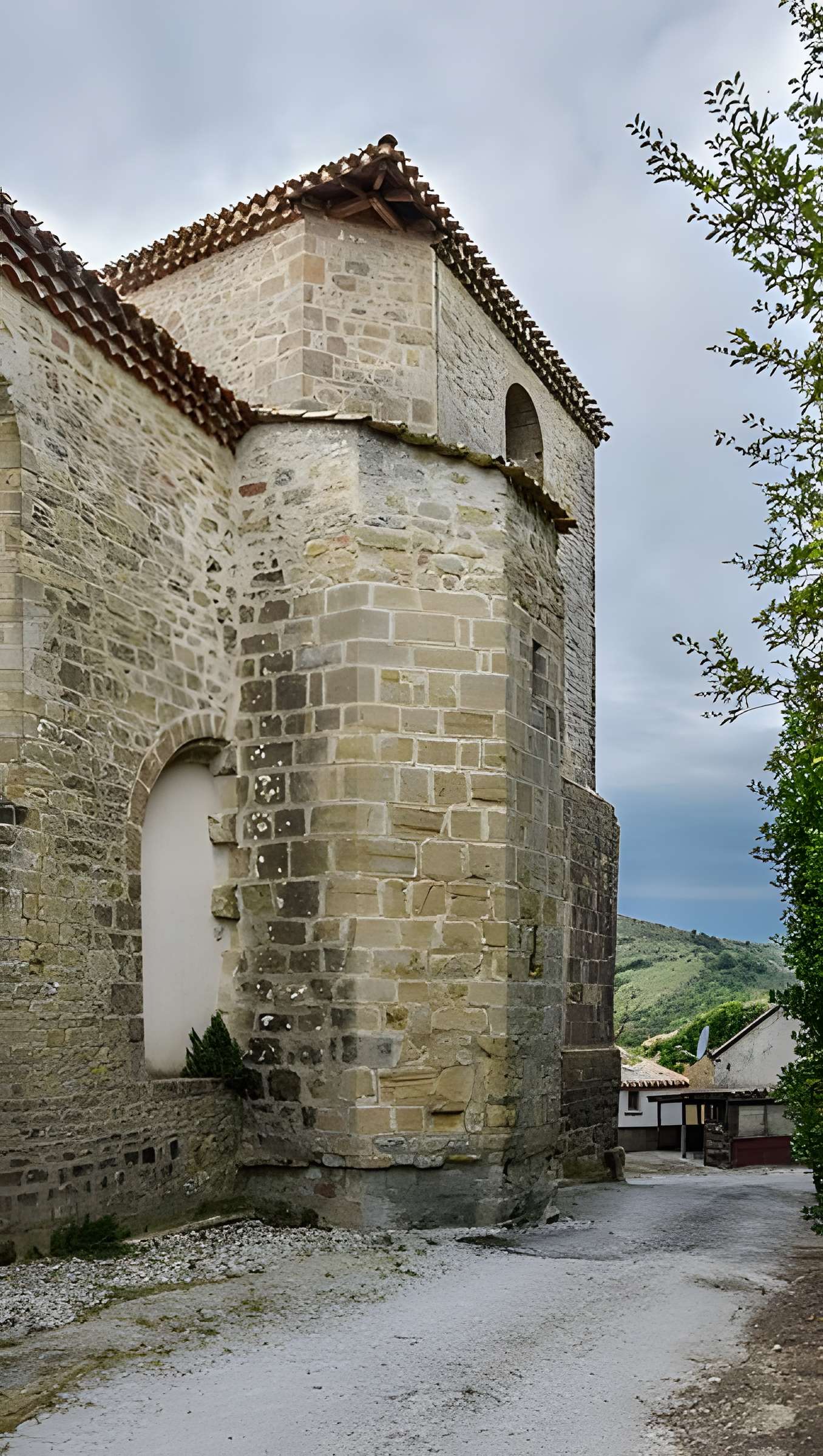 Église Saint-Laurent de Laurac