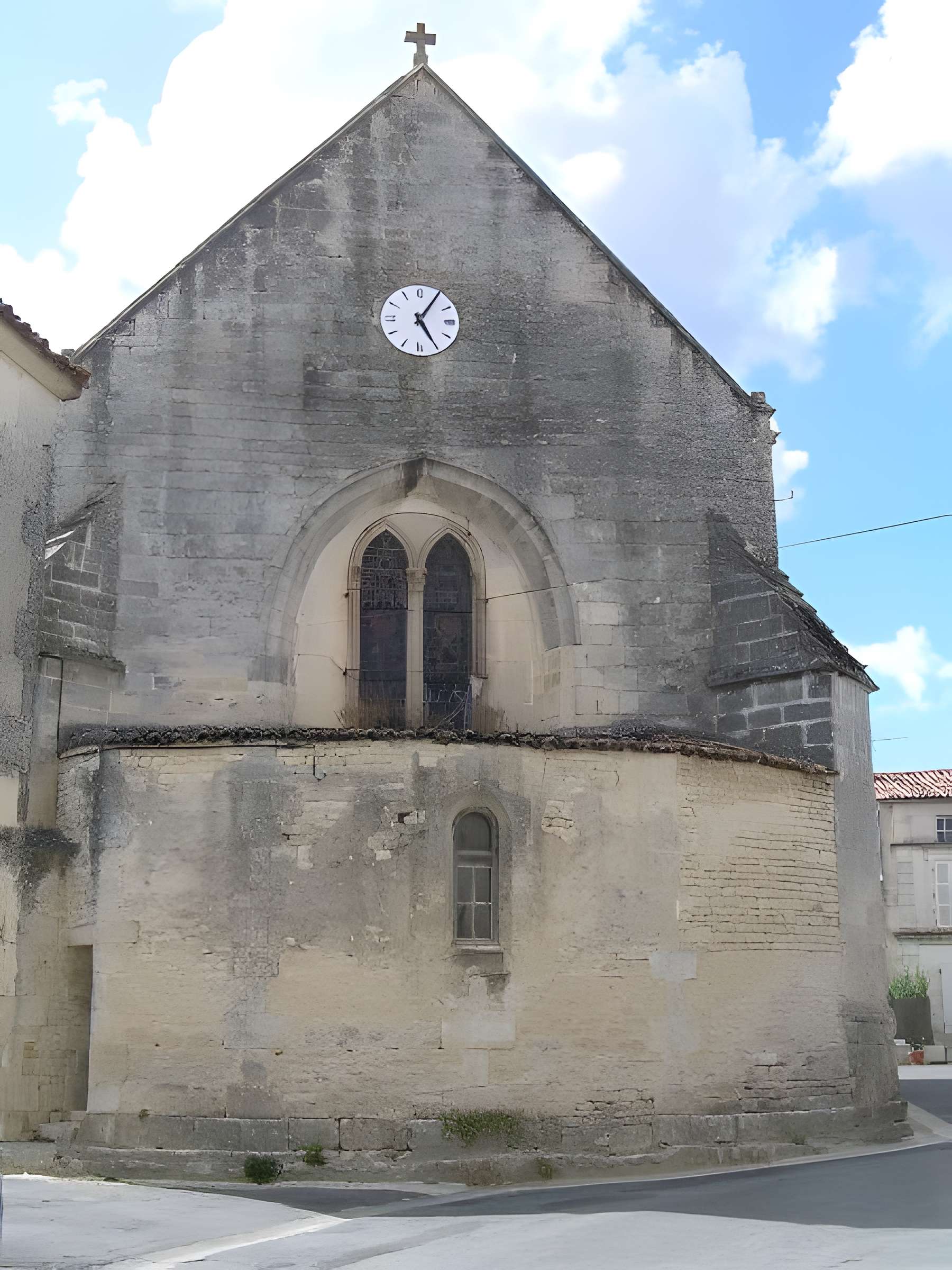 Église Saint-Laurent de Neuvicq-le-Château 