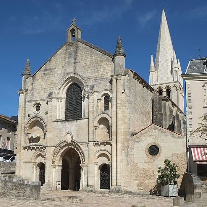 Photo de Abbaye Saint-Pierre dAirvault