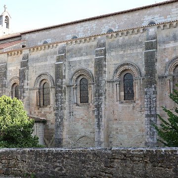Abbaye Saint-Pierre dAirvault