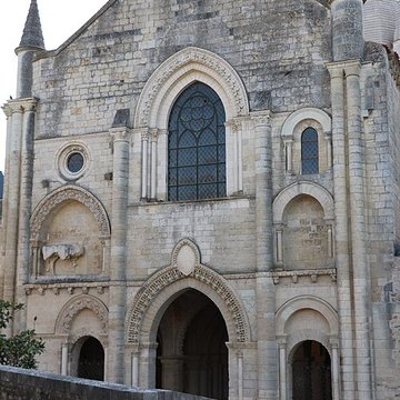 Abbaye Saint-Pierre dAirvault