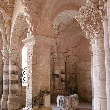 Abbaye Saint-Pierre dAirvault