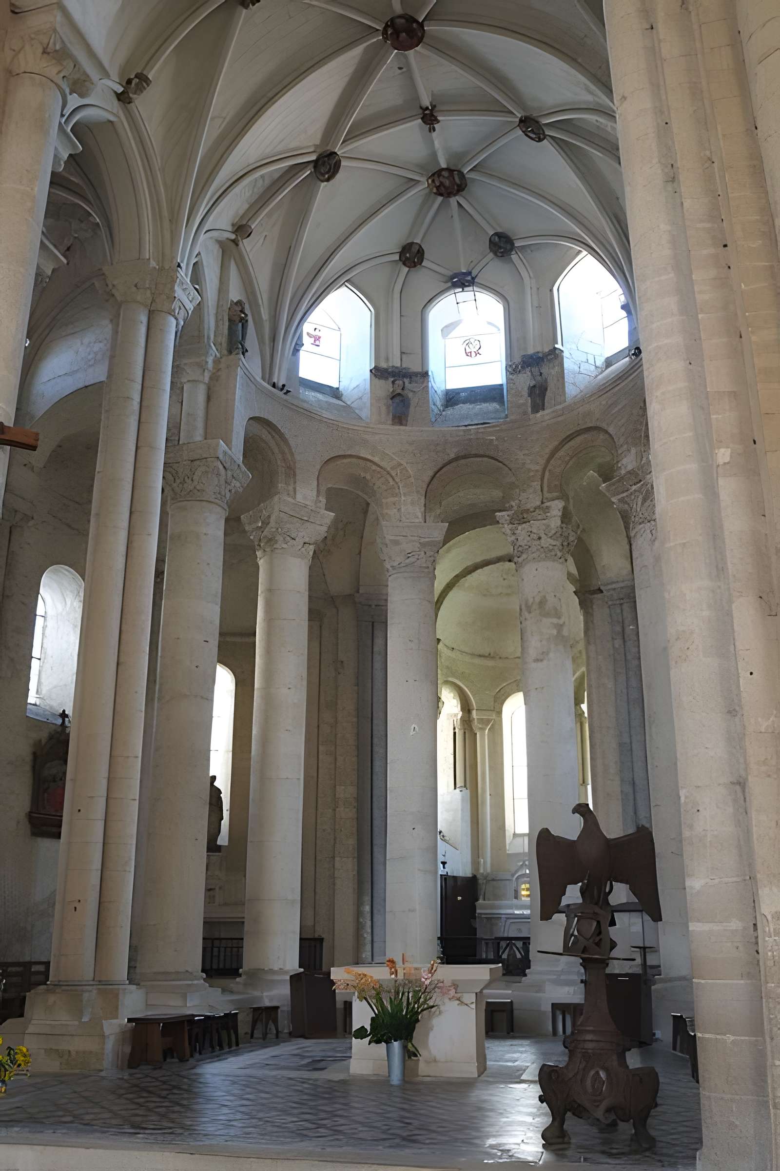 Abbaye Saint-Pierre d'Airvault