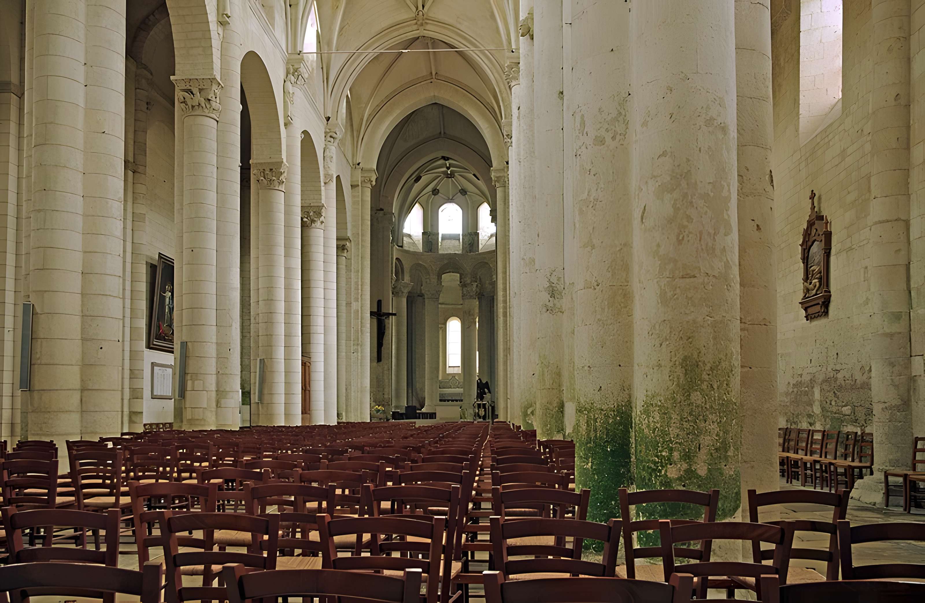 Abbaye Saint-Pierre d'Airvault