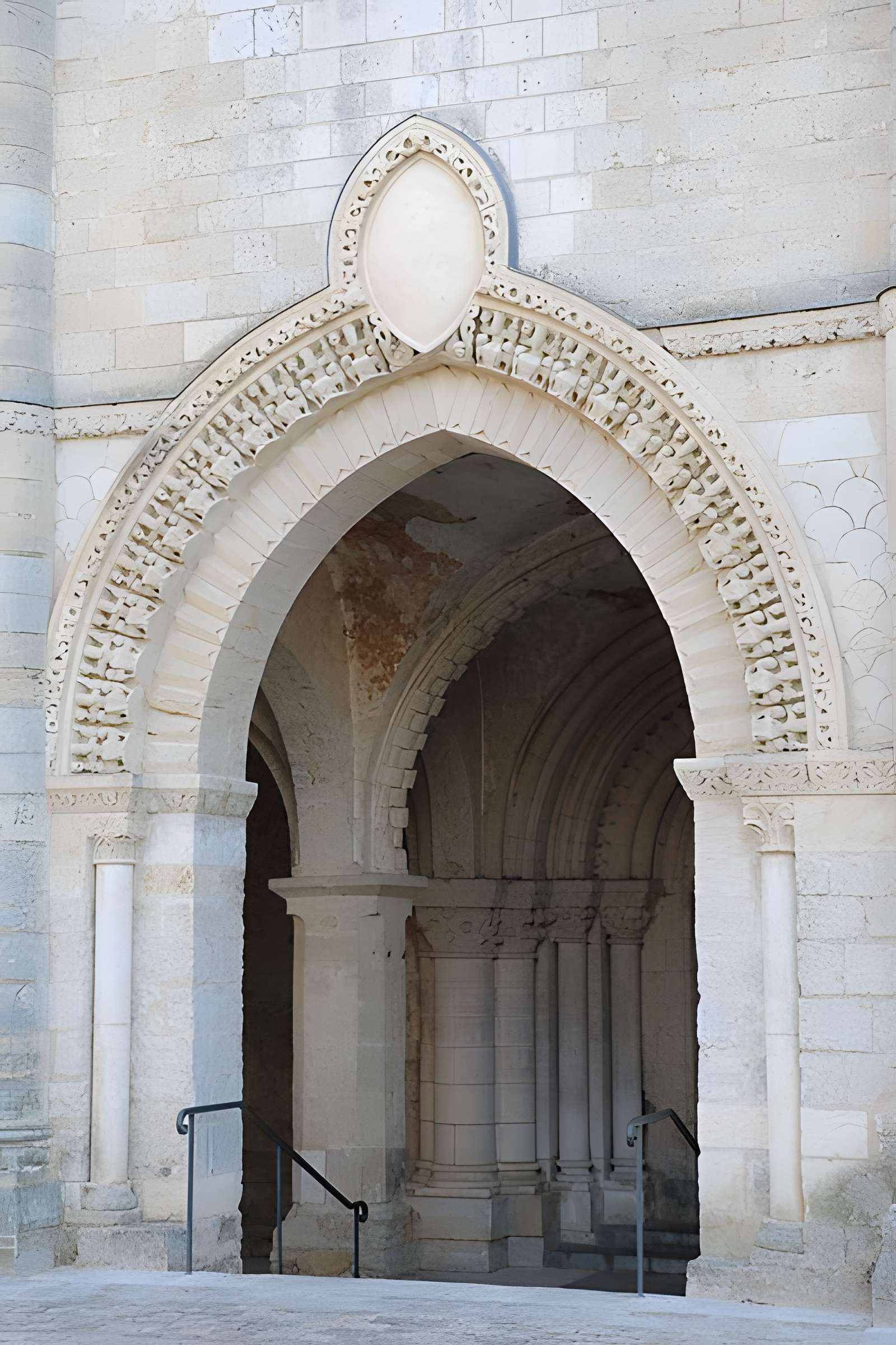 Abbaye Saint-Pierre d'Airvault