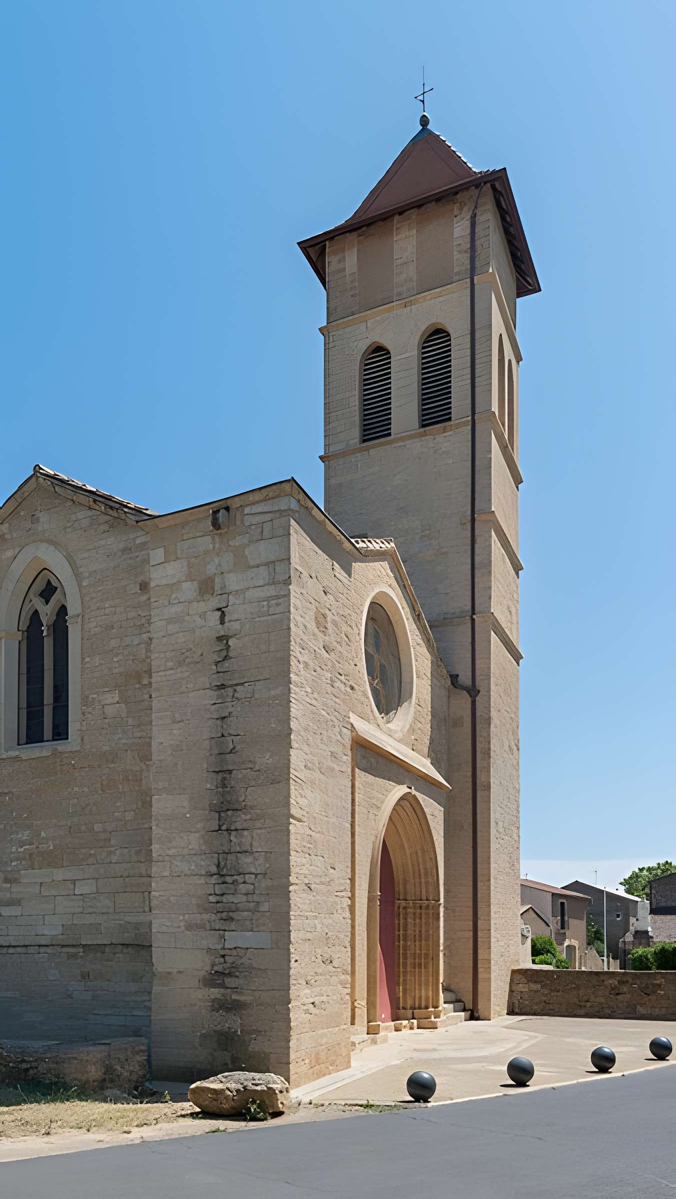 Église Saint-Laurent de Roujan