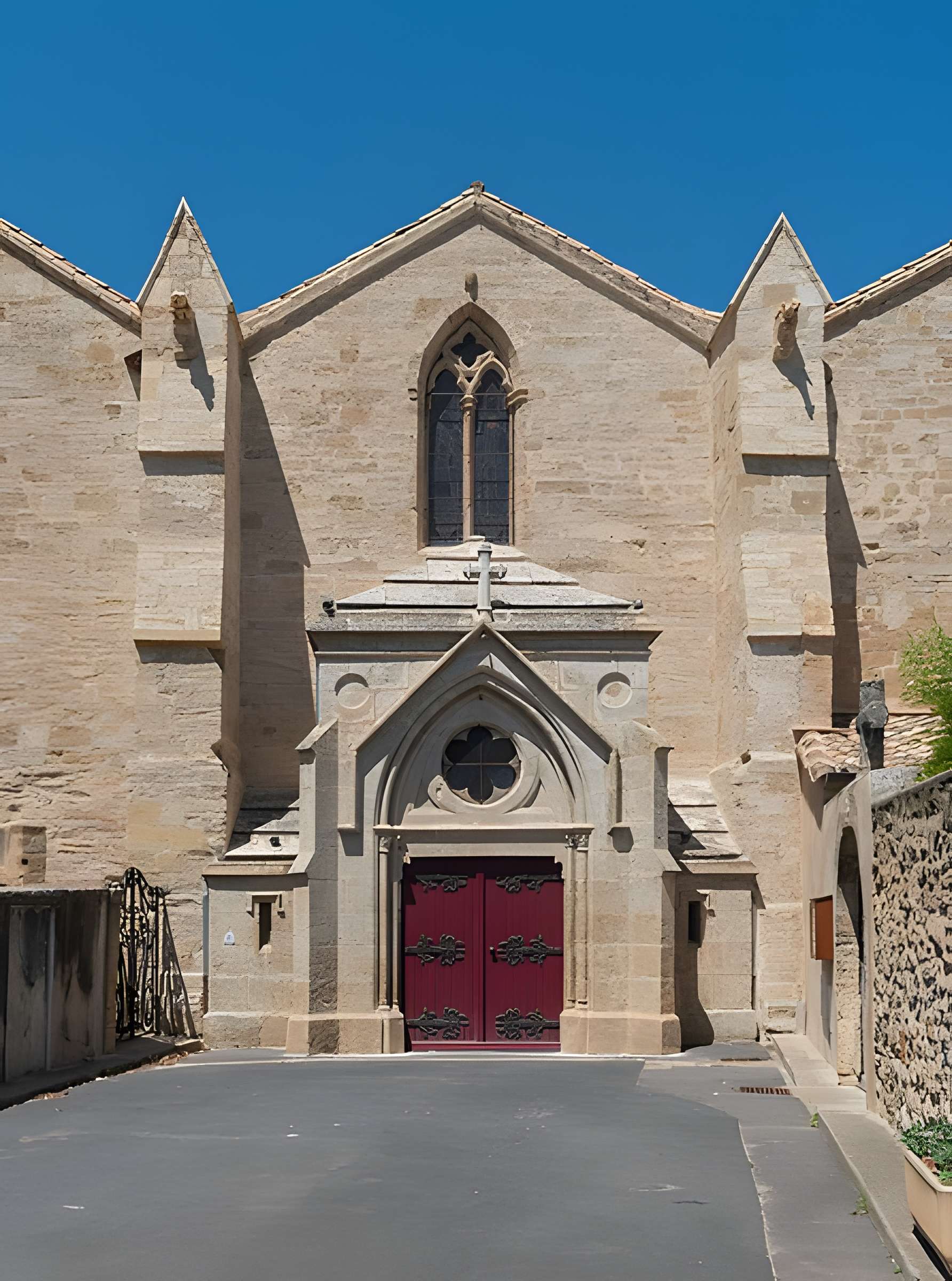 Église Saint-Laurent de Roujan
