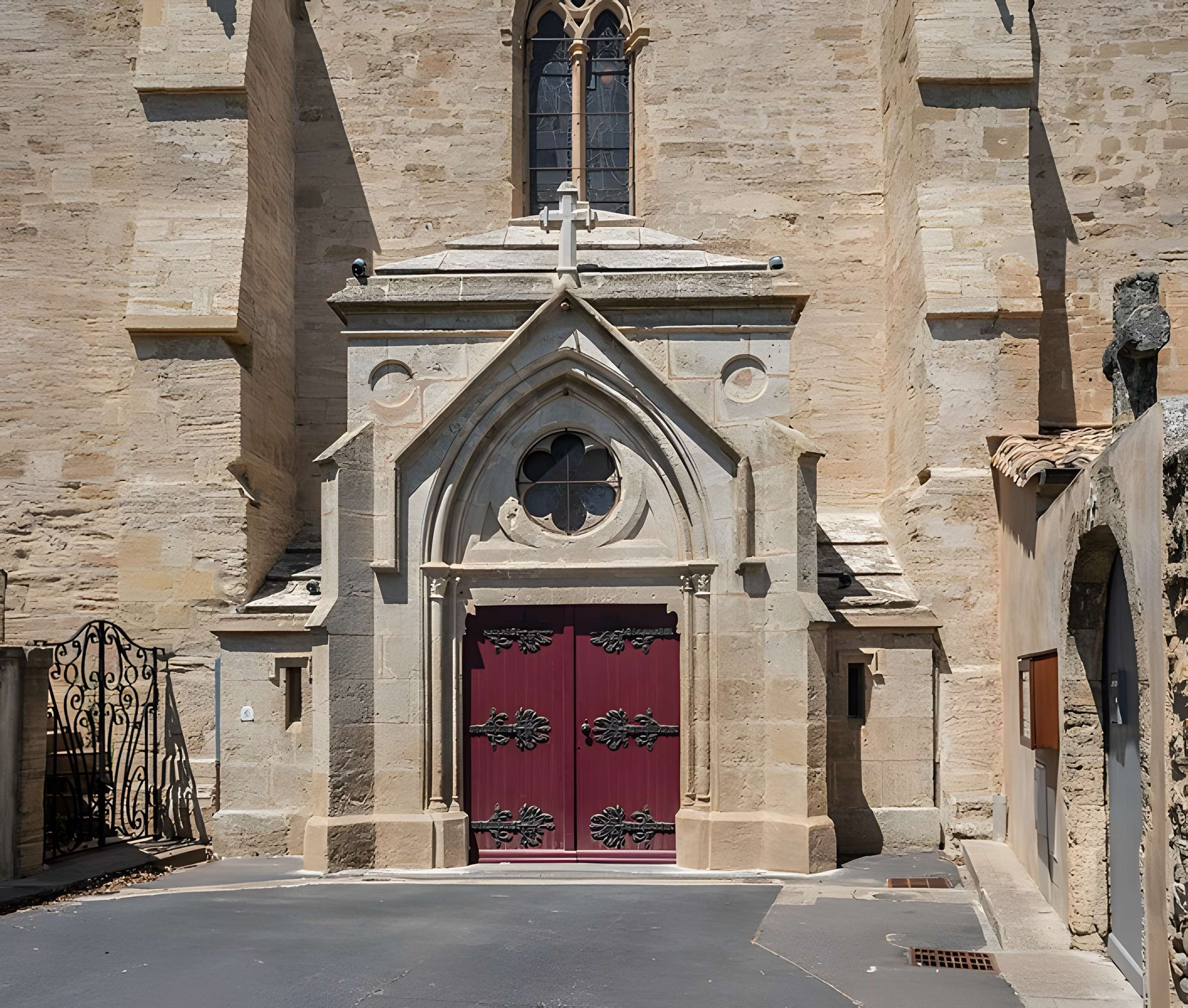 Église Saint-Laurent de Roujan